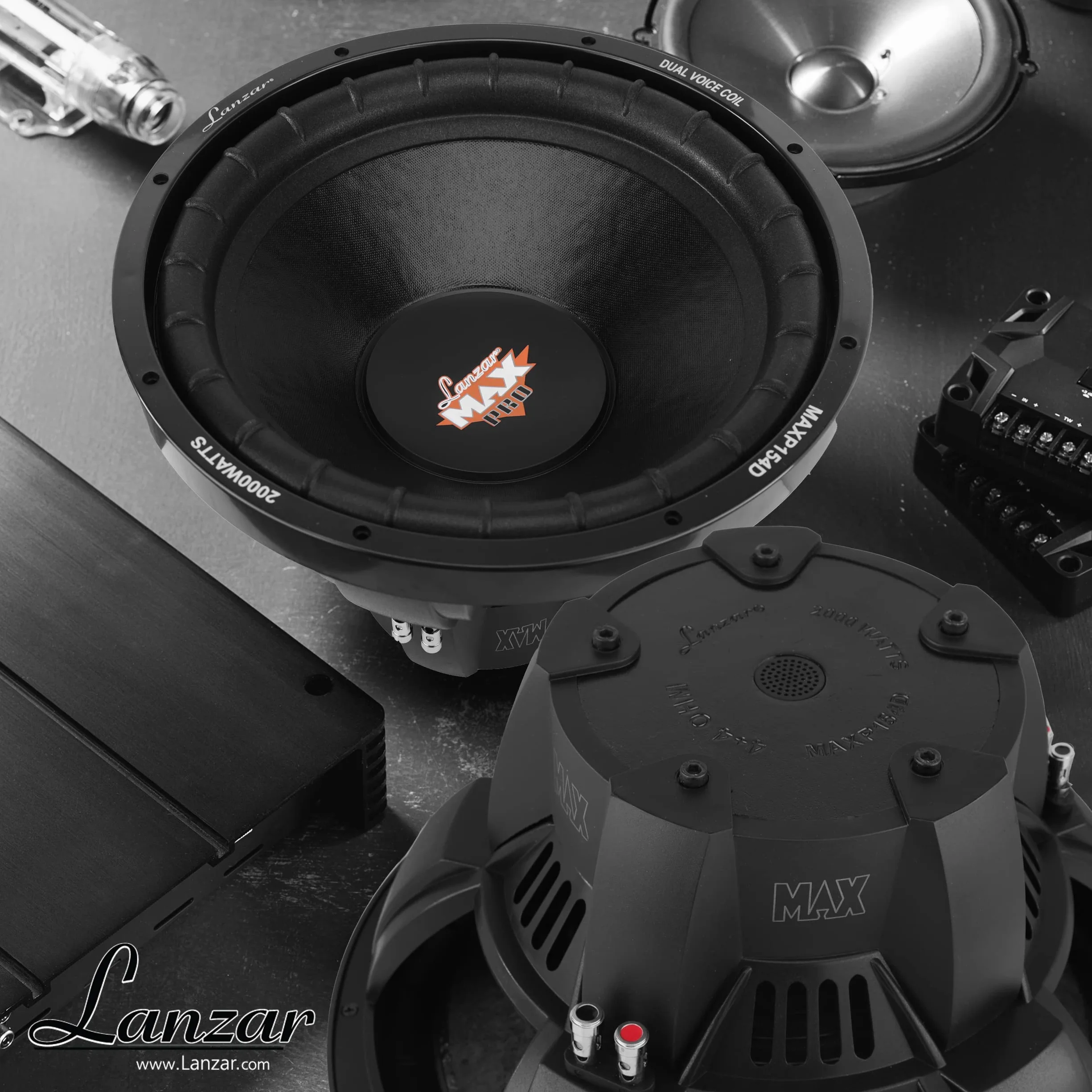 Lanzar MAXP154D Max Pro Dual subwoofer, mała obudowa (38,1 cm/15 cali, 4 omy, 2000 W)