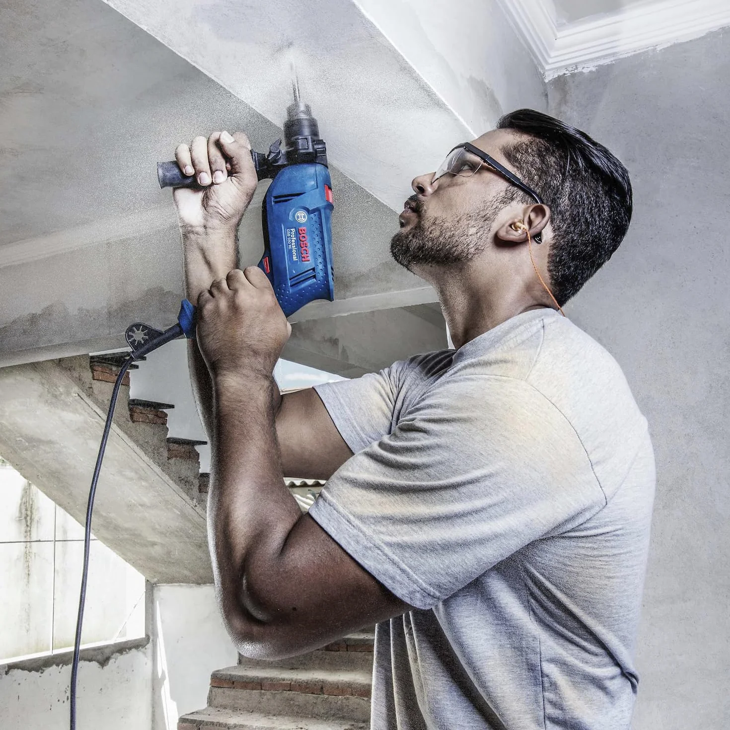Bosch 1x Adapter SDS plus z uchwytem wiertarskim (1.5–13 mm, Bez Udaru, Osprzęt do Młotach Udarowo-obrotowych)