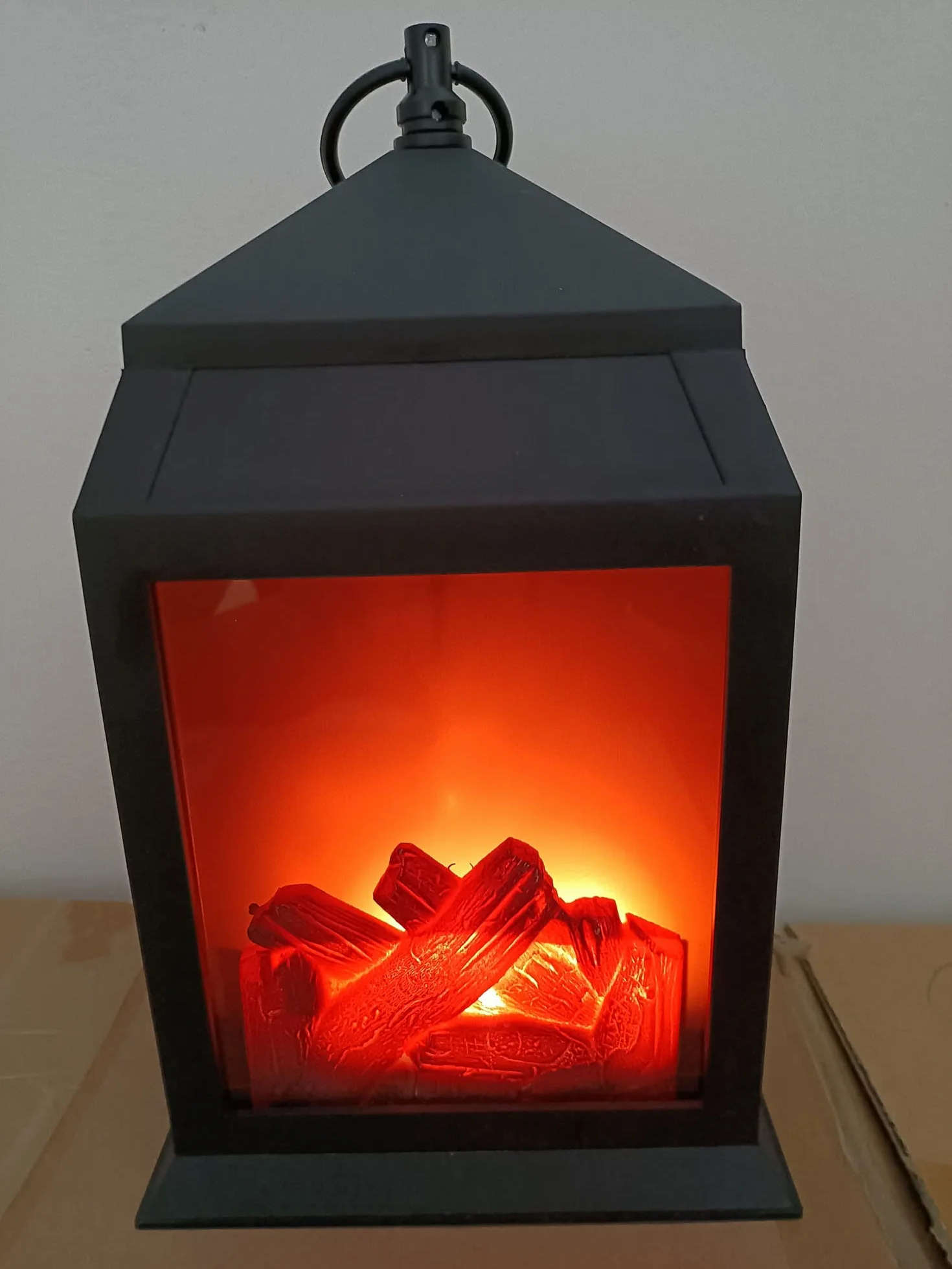 Winkee - Latarnia, ogień kominkowy, kominek stołowy LED o wyglądzie płomienia, elektryczny kominek LED, kominek z diodami LED, dekoracja jesienna, na stół elektryczny, prezent na Boże Narodzenie