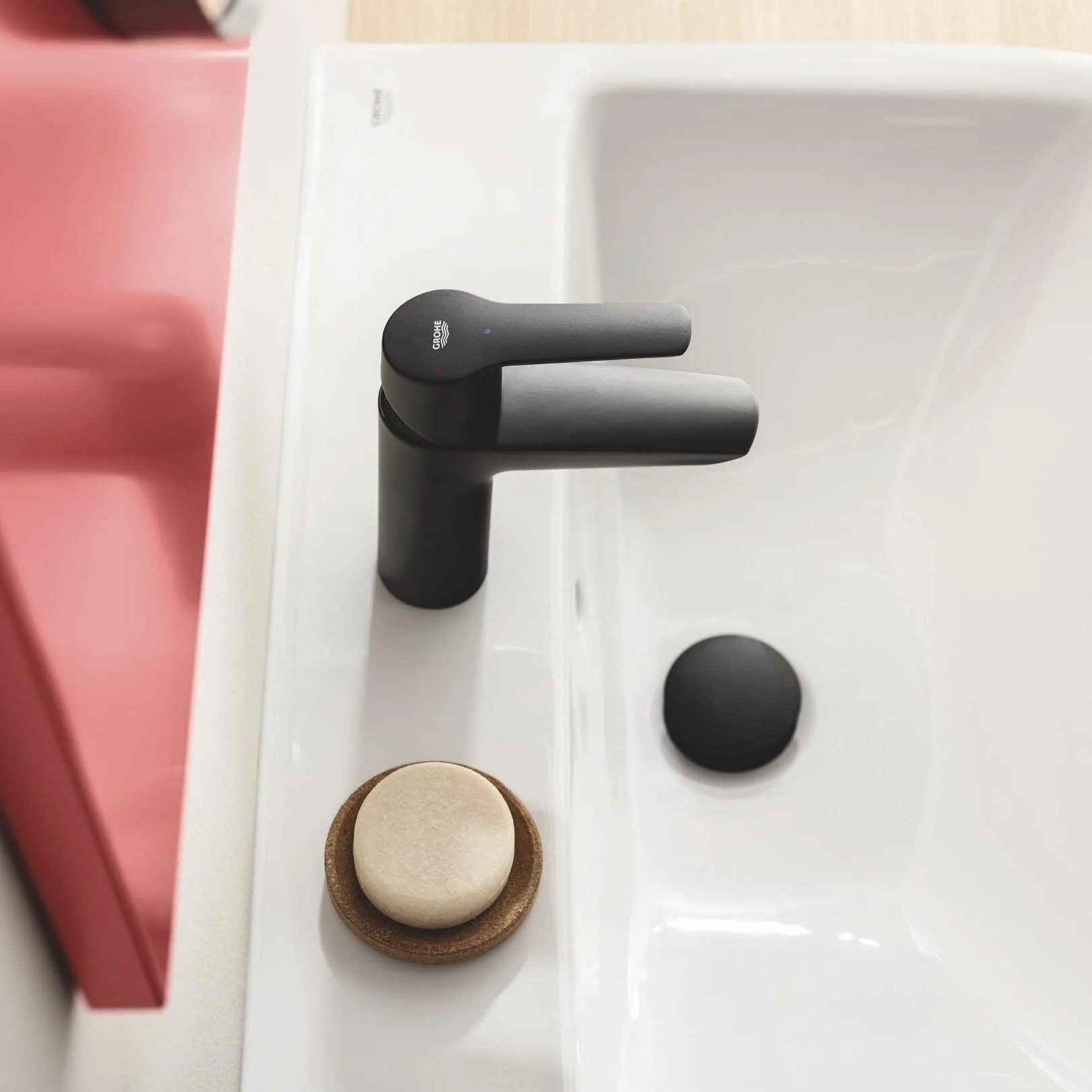 GROHE Start - bateria łazienkowa oszczędzająca wodę (wysokość 17 cm, z zestawem odpływowym Push-open, z narzędziem montażowym), matowa czerń, 235502432