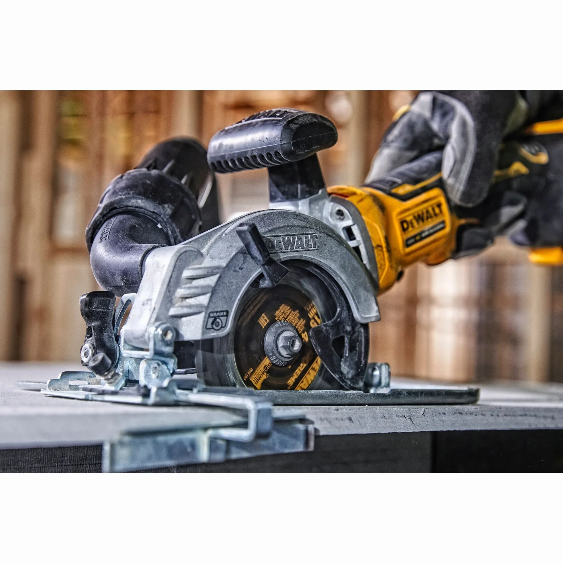 Pilarka Tarczowa 18V 115mm Wersja Body DCS571N DeWalt