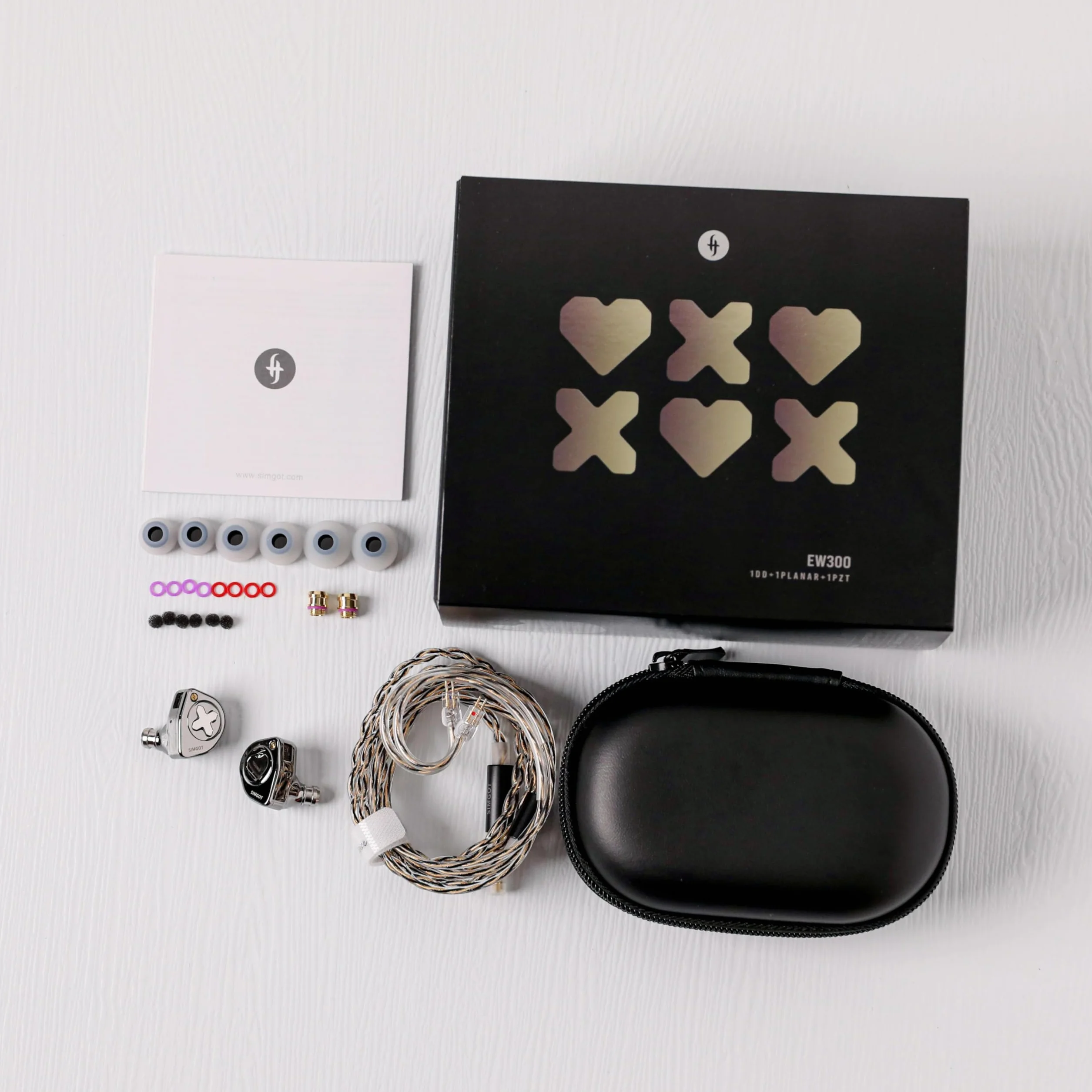 Linsoul SIMGOT EW300 1DD+1Planar+1PZT hybrydowy sterownik douszny, przewodowe słuchawki douszne IEM, słuchawki douszne do gier z odłączanymi dyszami, posrebrzany kabel OFC IEM (edycja standardowa)