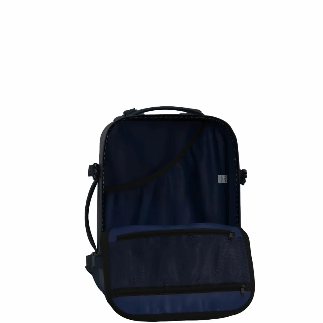 CABINZERO Military 28L Ultra Light Cabin Bag z Luggage Tracker Navy