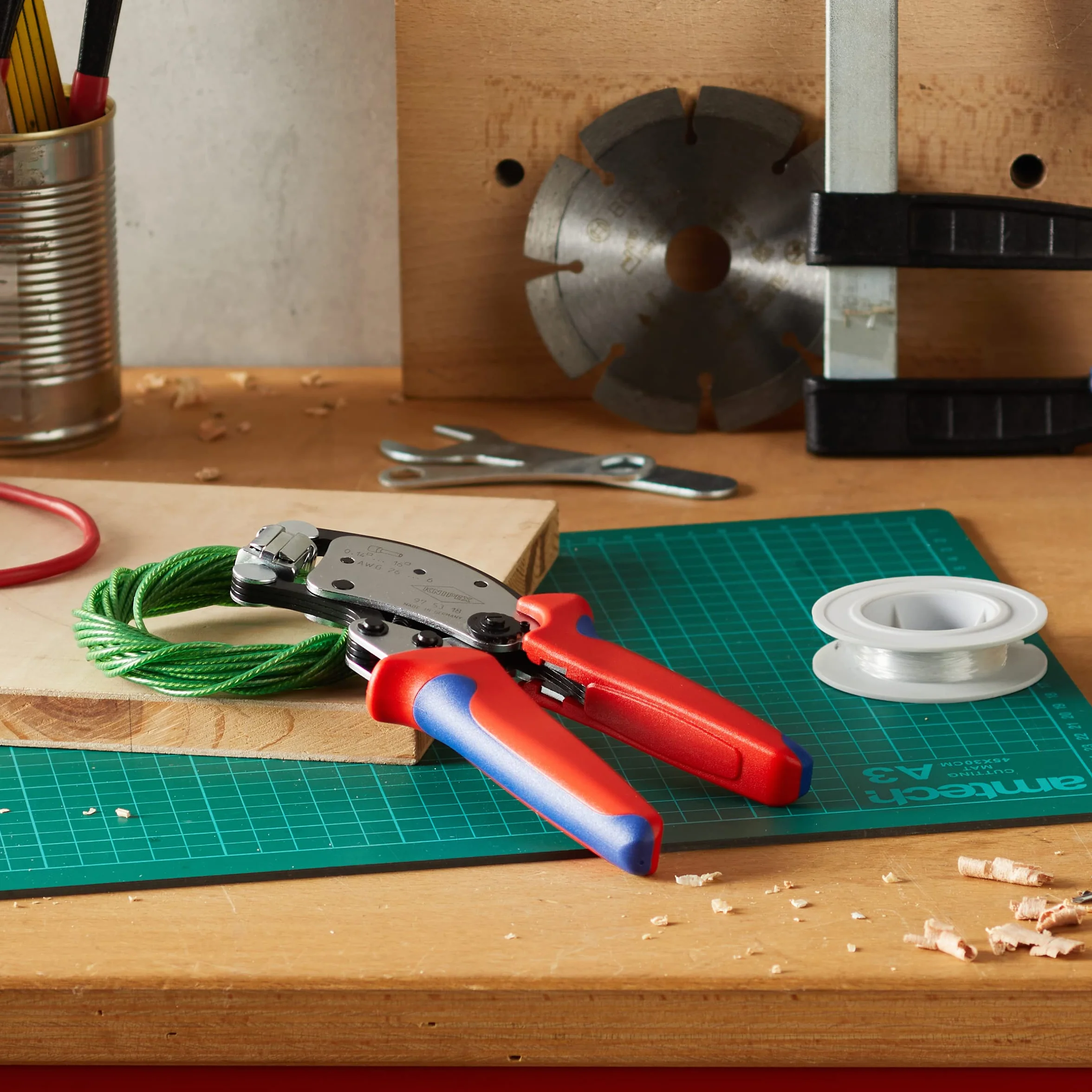 KNIPEX Twistor16 Samonastawne szczypce do zagniatania tulejek kablowych z głowicą obrotową chromowany z osłonkami wielokomponentowymi 200 mm, 97 53 18