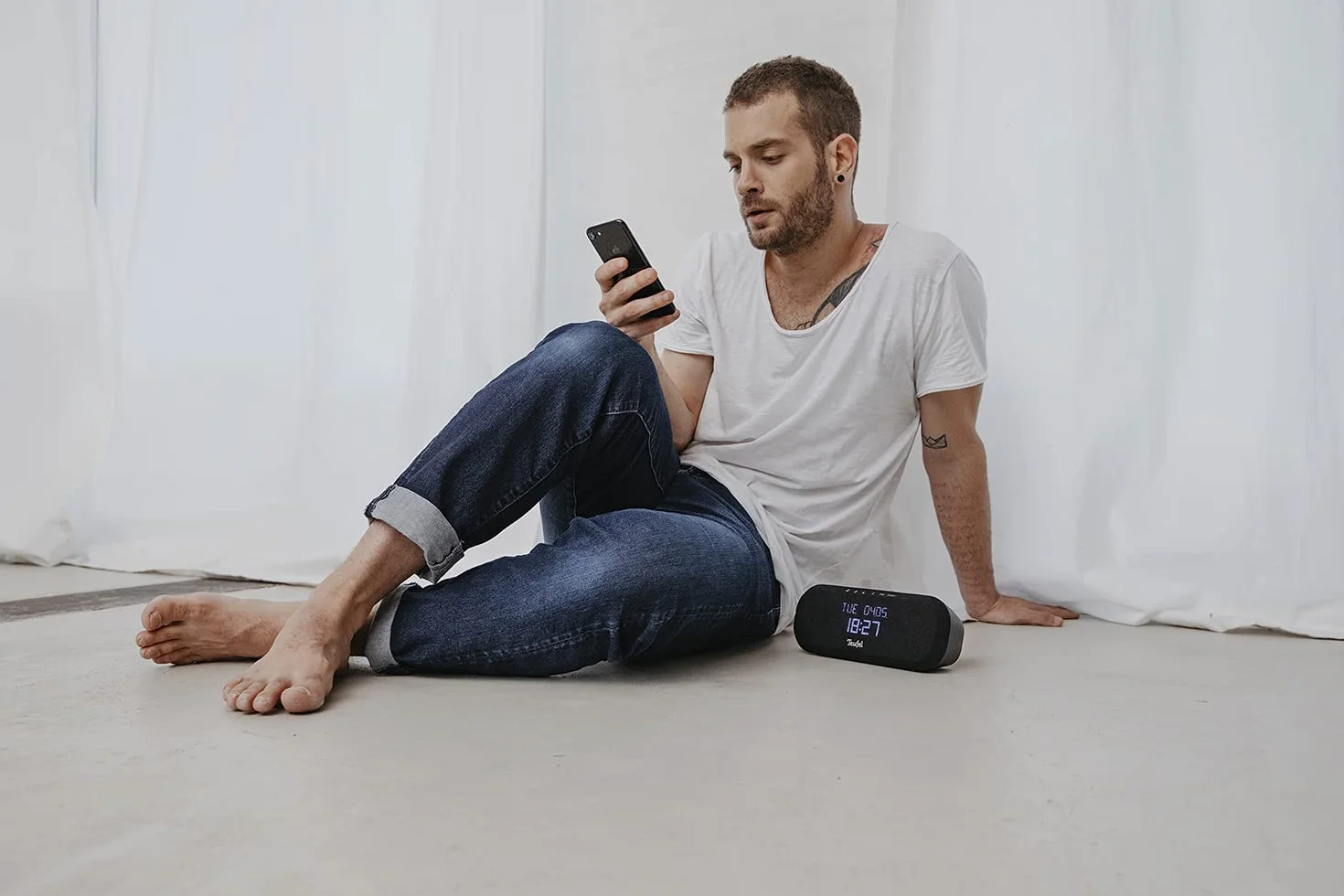 Teufel Radio ONE Budzik HiFi głośnik Bluetooth DAB+ FM Czarny
