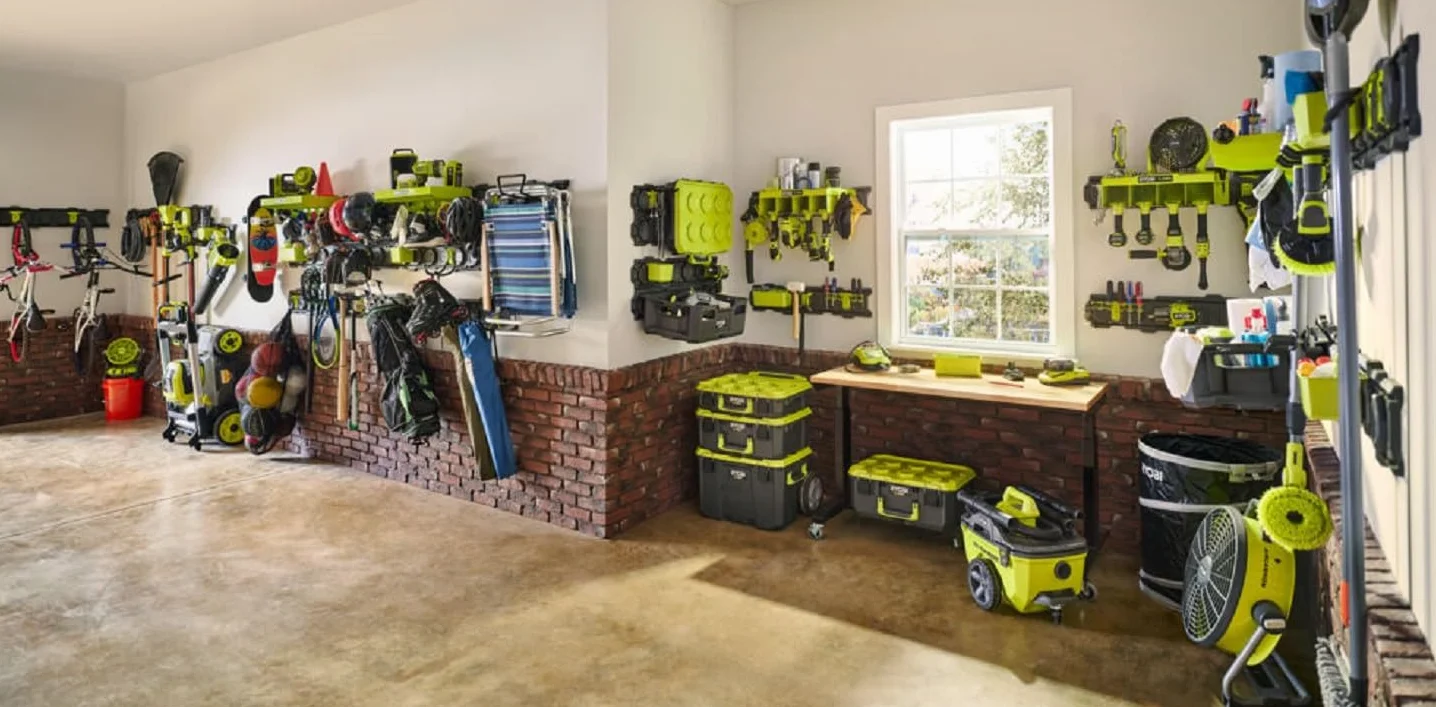RYOBI - Półka do akumulatorów 18V ONE+™ - maksymalne obciążenie 6,8 kg - System RYOBI LINK - RSLW818