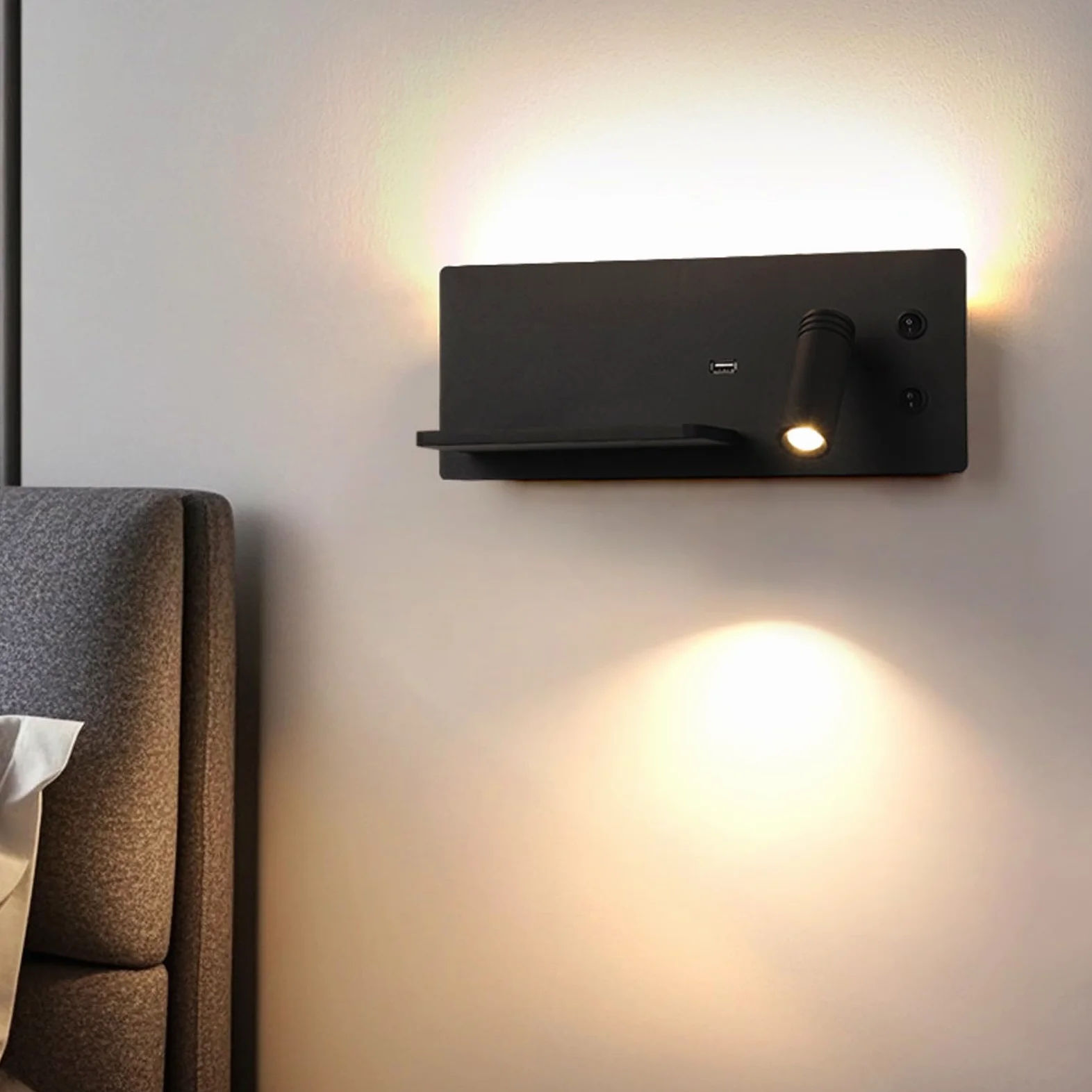 Lampa ścienna LED z przyłączem USB + bezprzewodowa ładowarka ścienna z przełącznikiem, oświetlenie ścienne 360° + 90°, obracana o 360° + 90°, lampa do czytania, do sypialni, zagłówka, hoteli (czarna