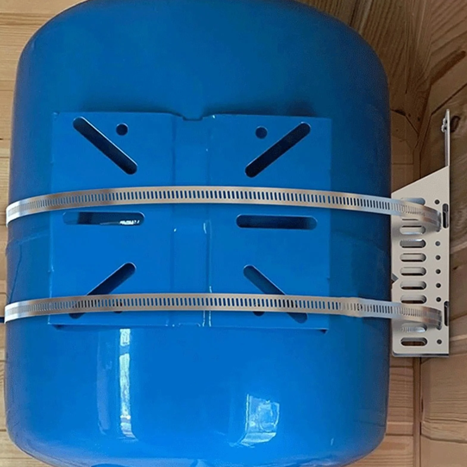 Expansion Tank Bracket, Thermal Expansion Tank Holder, Nitrogen Propane Holder for 5 Gallon or 13 Inch Diameter Pole, Sign Mounting Brackets for Larger Poles