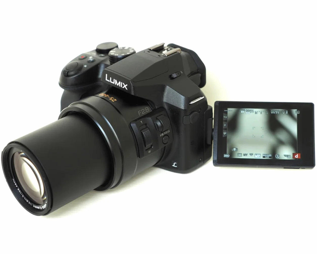 Panasonic Lumix FZ300 Kamera Mostowa 12 MP 24-krotny Zoom Stały F2.8 Wizjer OLED Obrotowy Ekran Dotykowy Wideo 4K stabilizacja Czarny