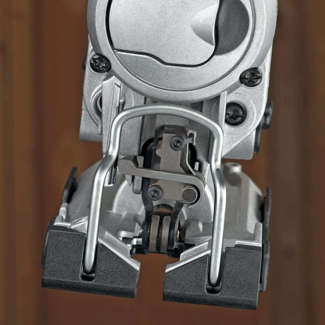 Dewalt DW331K-QS - Wyrzynarka 701w elektroniczna z zamkniętą pięścią + teczka