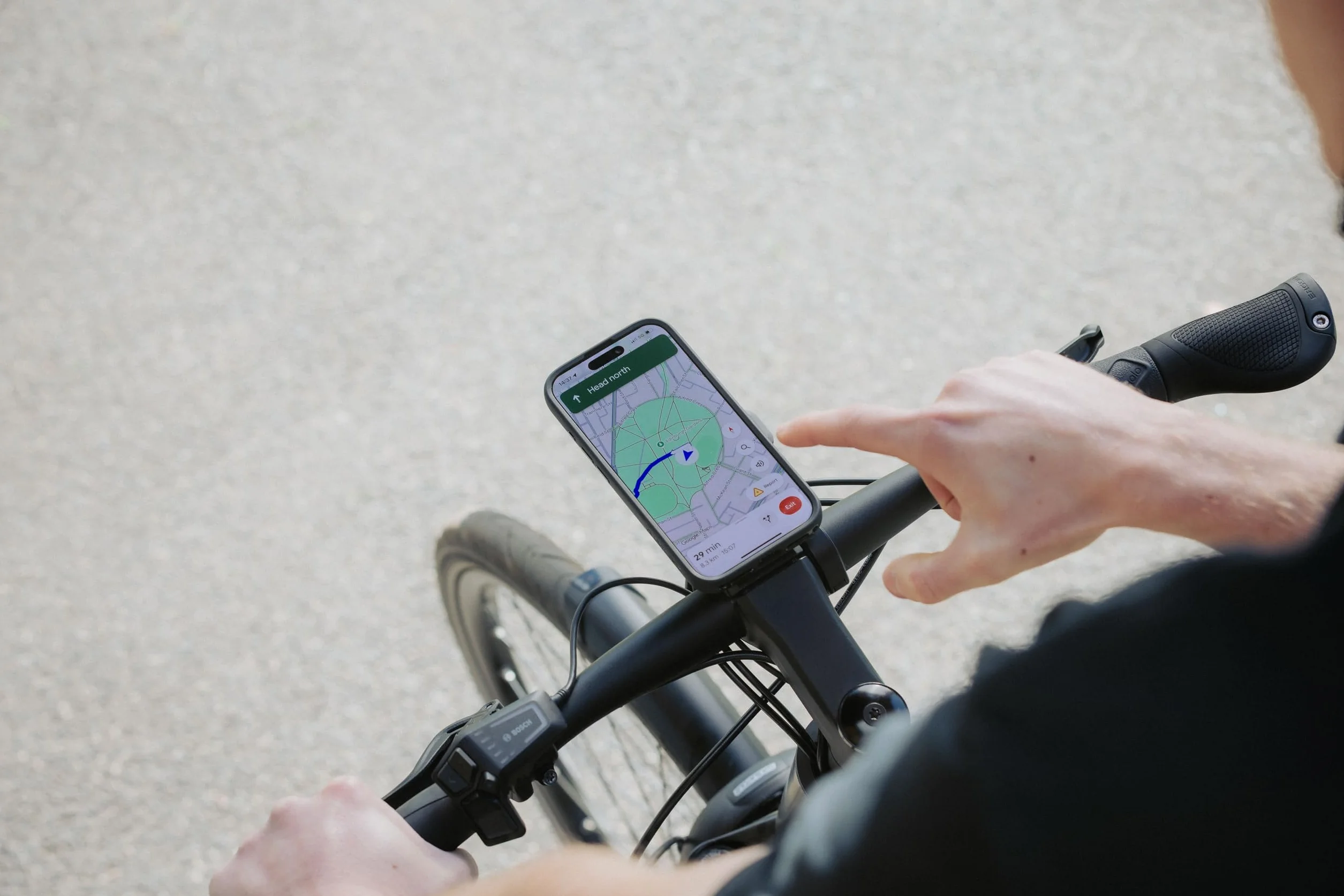 Quad Lock Out Front PRO uchwyt na kierownicę roweru na telefon iPhone 13 Pro MAG