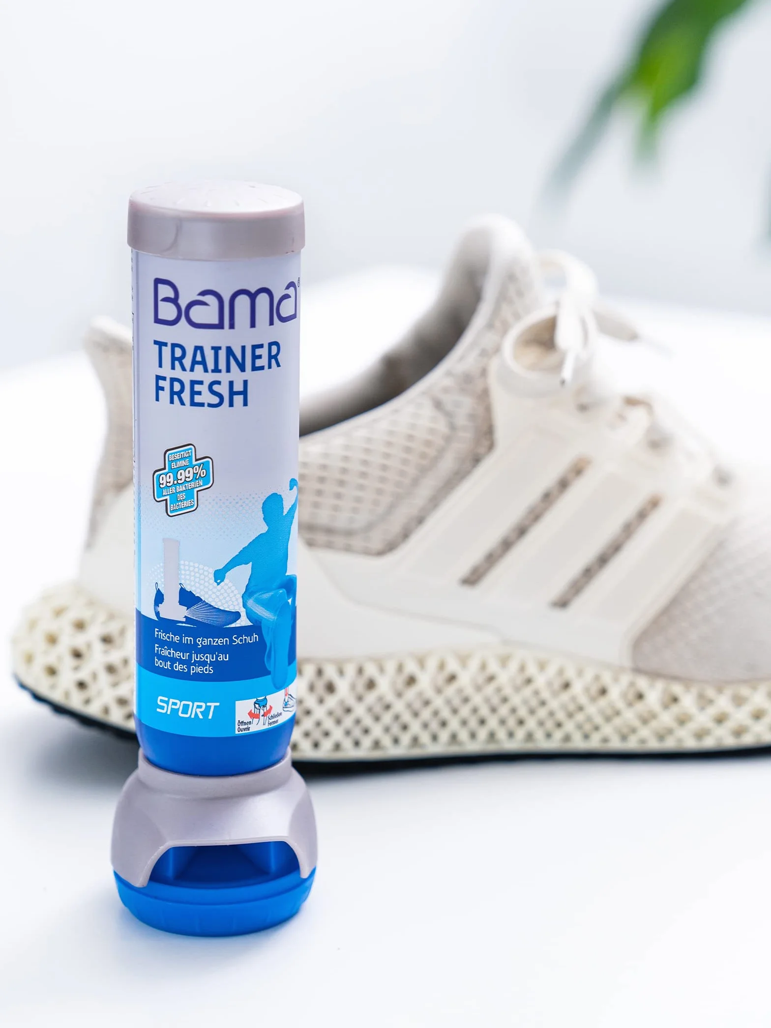 Dezodorant Odświeżający do Butów - Neutralizujący Zapachy Spray do Butów, Zapewniający Higienę i Świeżość, Zestawy 3x 100ml - BAMA