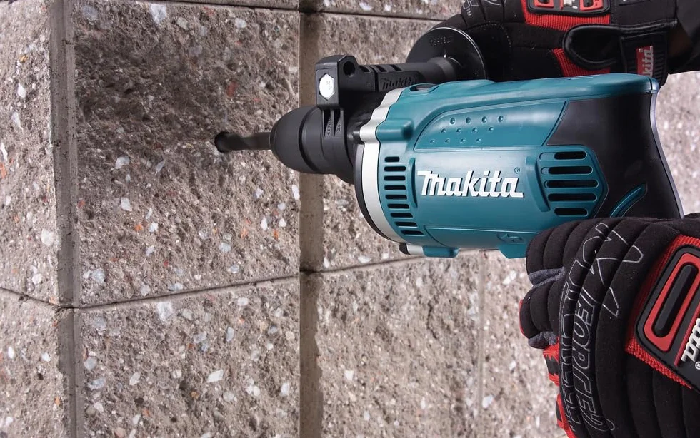 Makita Hp1631Kx3 Wiertarka Udarowa w Walizce 710 w Niebieski/Czarny