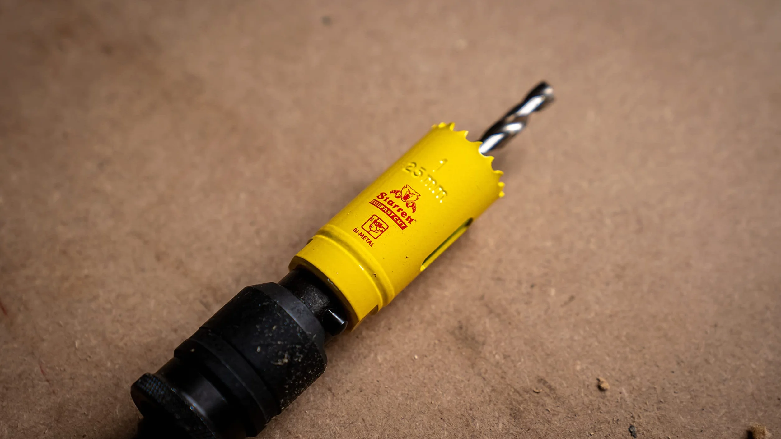 Starrett Bi-metalowy zestaw do otwornic - 7-częściowy KFC07021 szybki zestaw do cięcia hydraulicznego z zestawem altan, kompatybilny z Bosch Dewalt Hitachi Festool Milwaukee