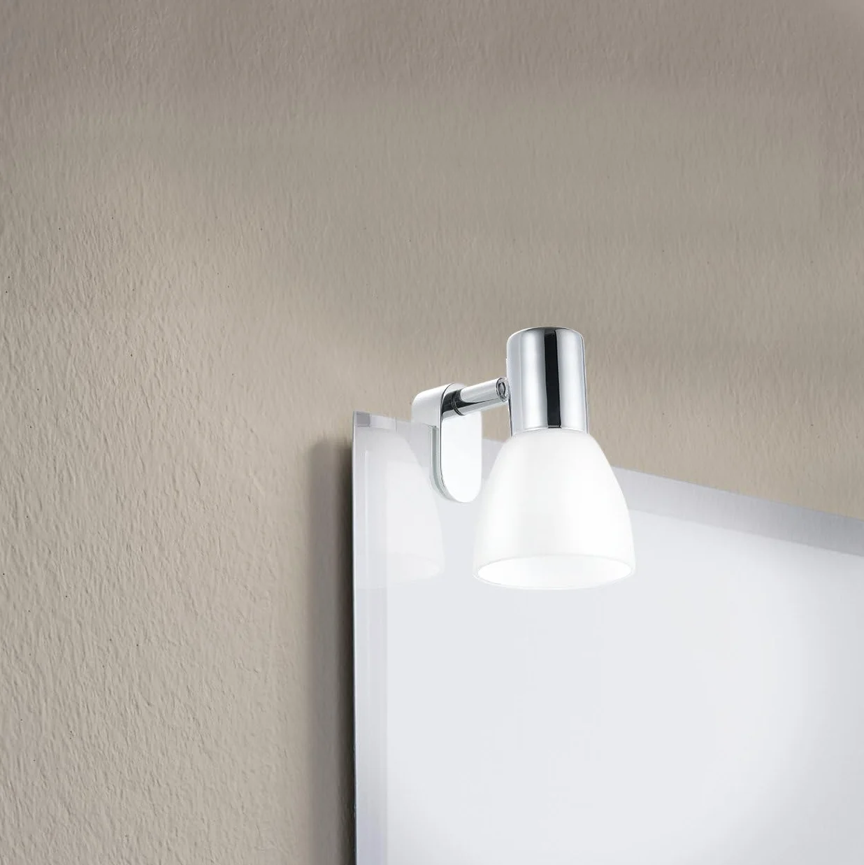 EGLO Naklejka na lustro, lampa ścienna, lampa lustra z metalu i matowego szkła opalowego, lampa łazienkowa w kolorze chromu, biała, lampa do wilgotnych pomieszczeń, IP20, oprawa E14