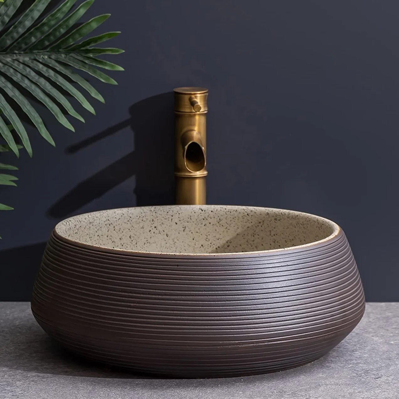 Okrągła Umywalka Nablatowa, Minimalistyczna Porcelanowa Umywalka Łazienkowa Nablatowa, Ceramiczna Umywalka Z Baterią W Kształcie Bambusa, O Teksturze Linii