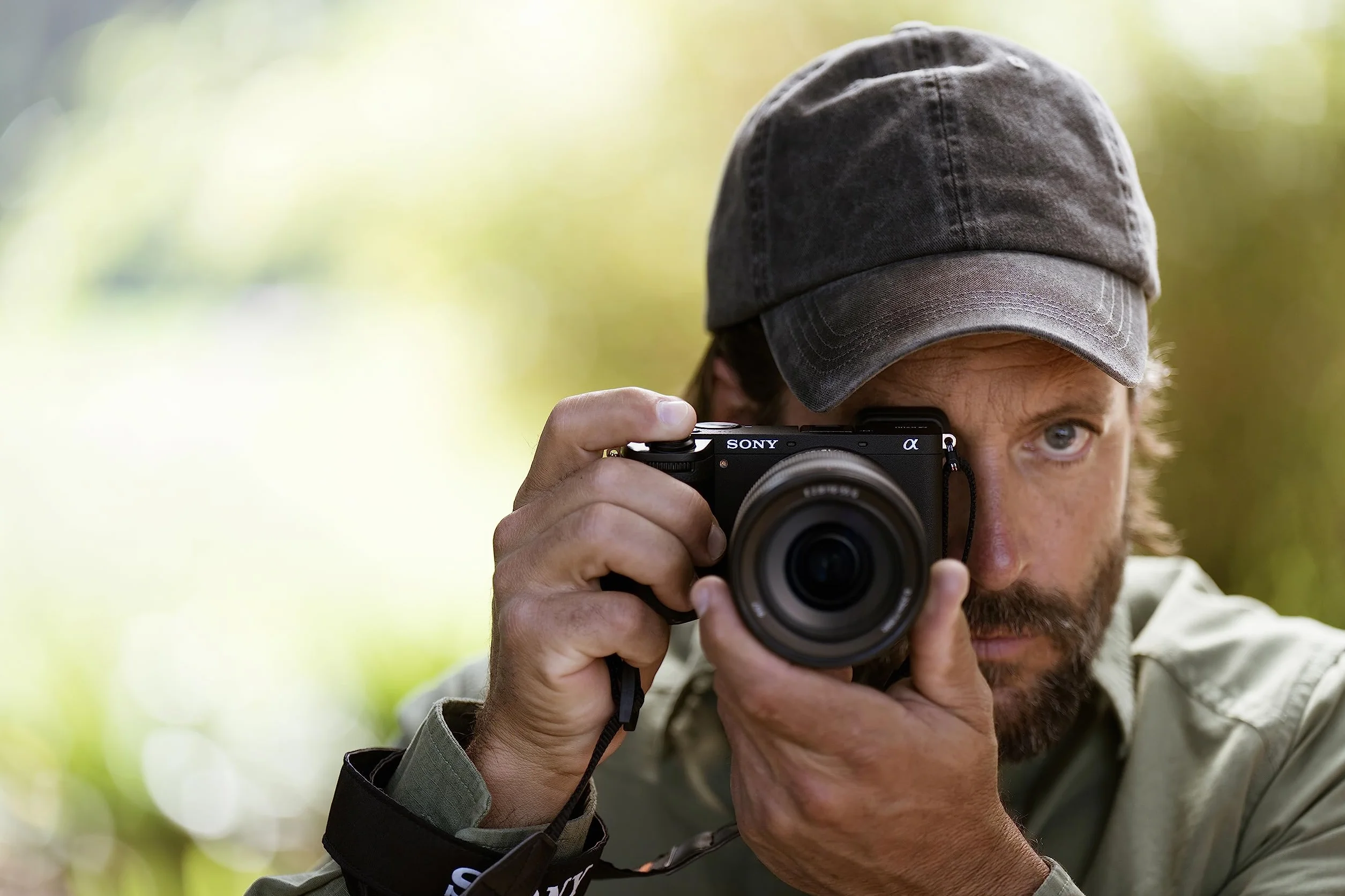Sony Alpha 6700 bezlusterkowiec APS-C 26 MP z obiektywem 18-135 mm, AF AI, wideo 4K 120p, 5-osiowa stabilizacja