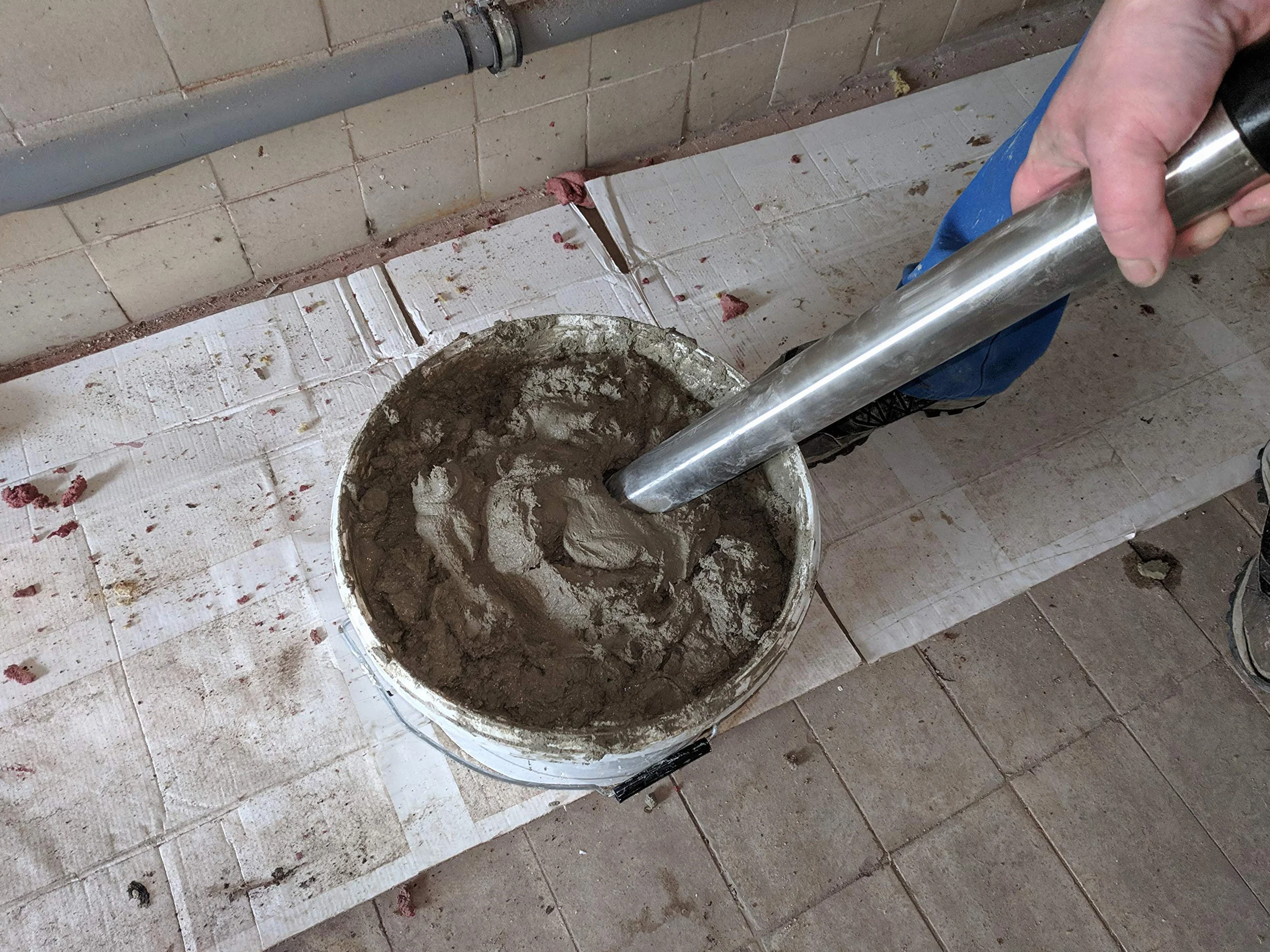 HBT Ręczna pompa do zaprawy MP200, wysokiej jakości strzykawka do zaprawy ze stali nierdzewnej, pojemność 700 ml, wyprodukowano w Niemczech, profesjonalna jakość rzemieślnicza