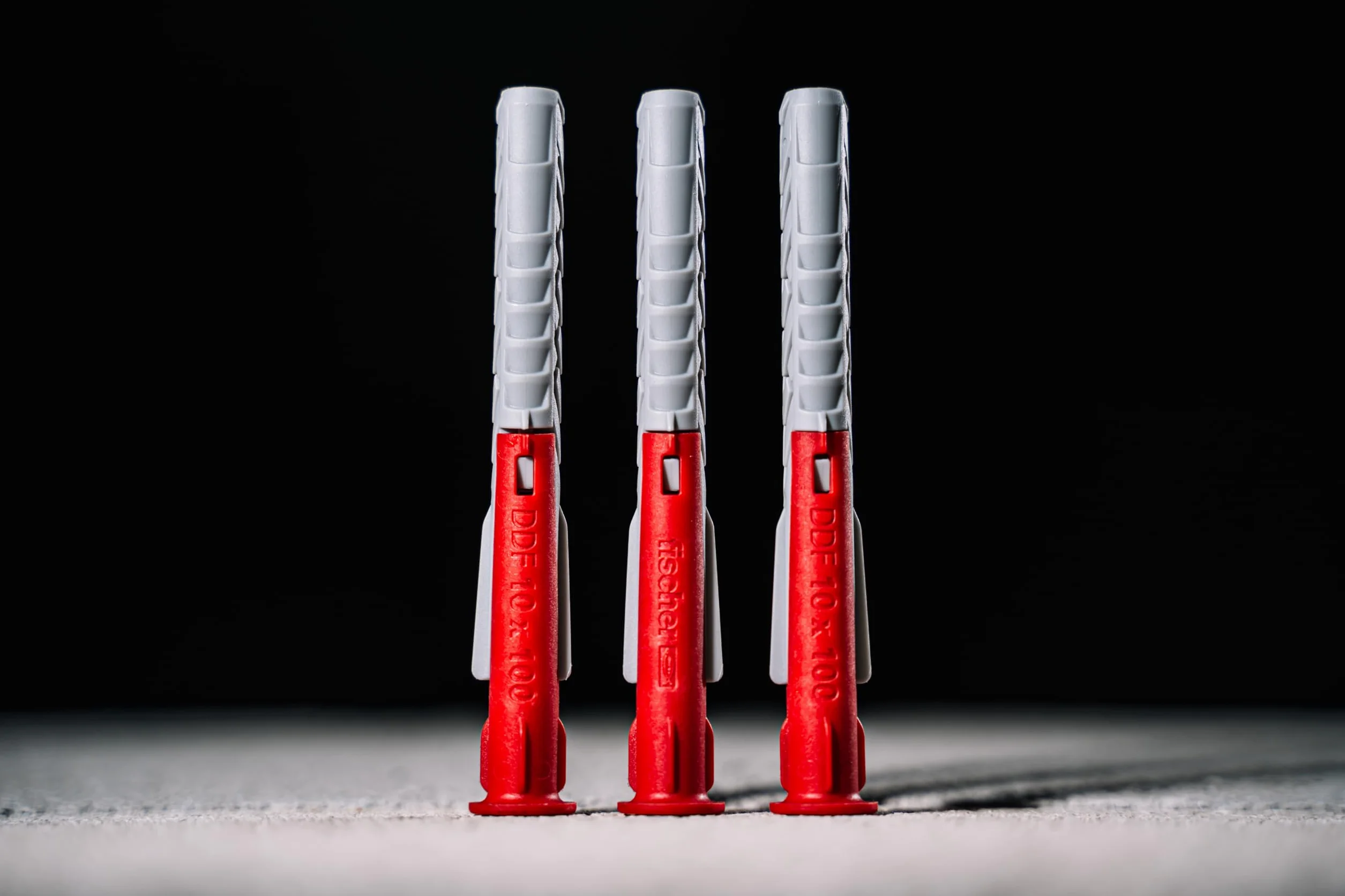 fischer 10 x 100 mm wytrzymałe mocowania ścienne Dot & Dab - płyty gipsowo-kartonowe nad blokowymi kołkami i śrubami ściennymi, wsporniki telewizyjne, grzejniki, ciężkie półki i szafki kuchenne -