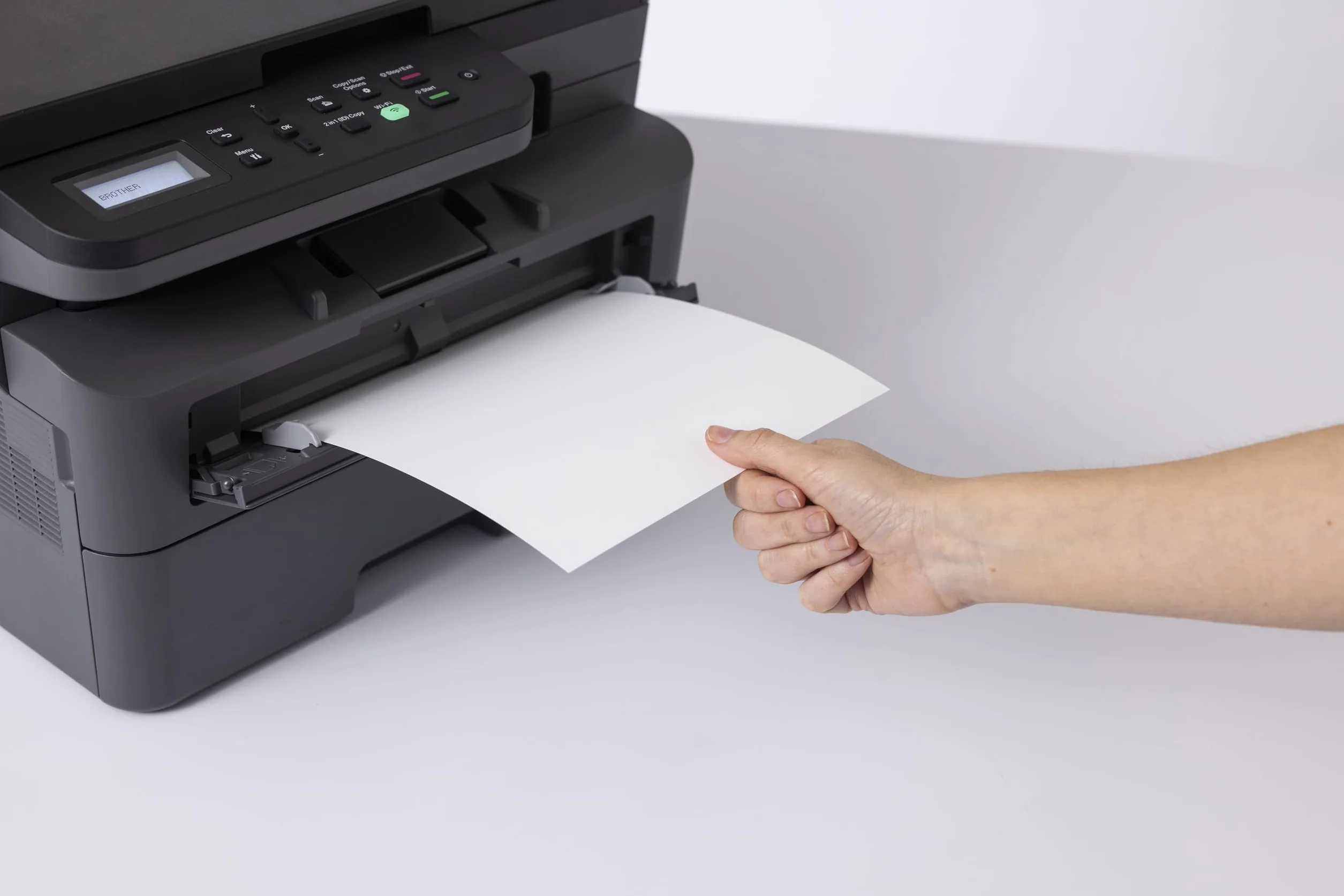 Brother DCP-L2627DWE - wielofunkcyjna drukarka 3 w 1 (drukowanie/skanowanie/kopiowanie) monochromatyczna - USB/WiFi - drukuje do 32 str./min - ECOPRO 6 miesięcy ZA DARMO