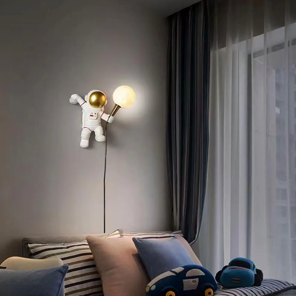 AoLa Lampa ścienna Księżyc Astronautyczna lampa ścienna do pokoju dziecięcego z przełącznikiem wewnątrz z wtyczką i kablem dziecięca lampka nocna Astronauta z nadrukiem 3D Lampka nocna do pokoju