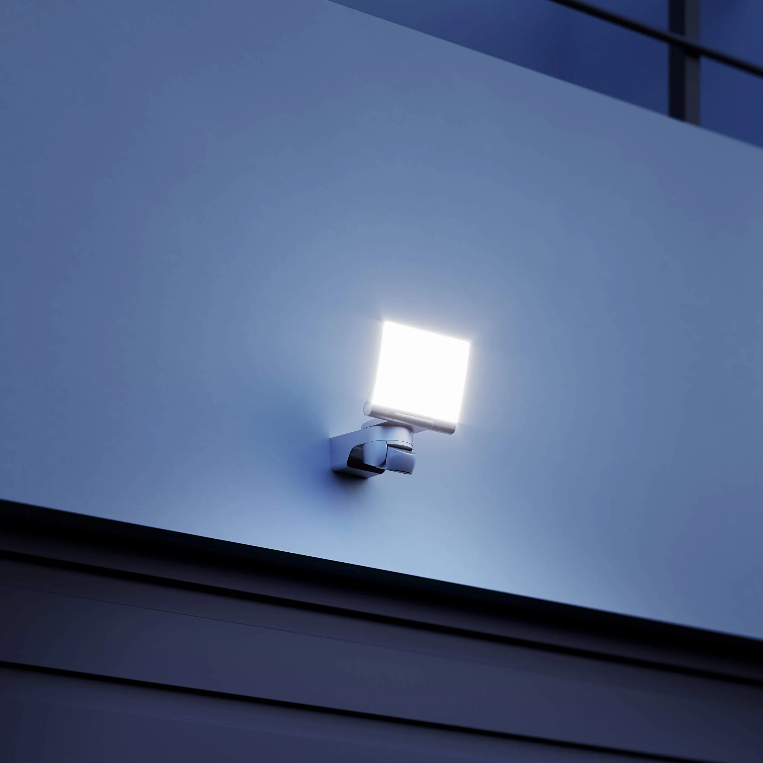 Steinel Reflektor LED XLED Home 2 XL S biały, 2124 lm, czujnik ruchu 180°, 19,3 W, w pełni uchylny, reflektor LED, 3000 K