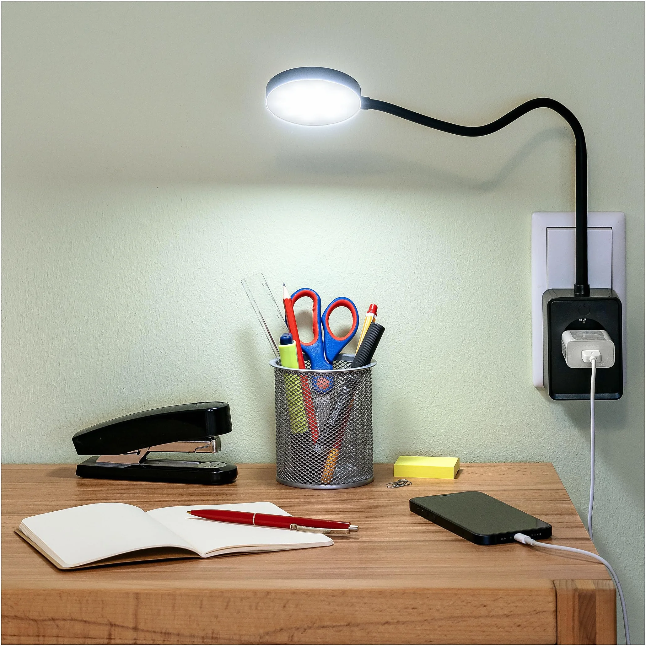 SEBSON Lampa LED o zmiennym gniazdku, lampka do czytania i gniazdko elektryczne ze złączem USB-C, elastyczna gęsia szyja, neutralna biel, 4000 K, lampka nocna, 4,5 W, czarna