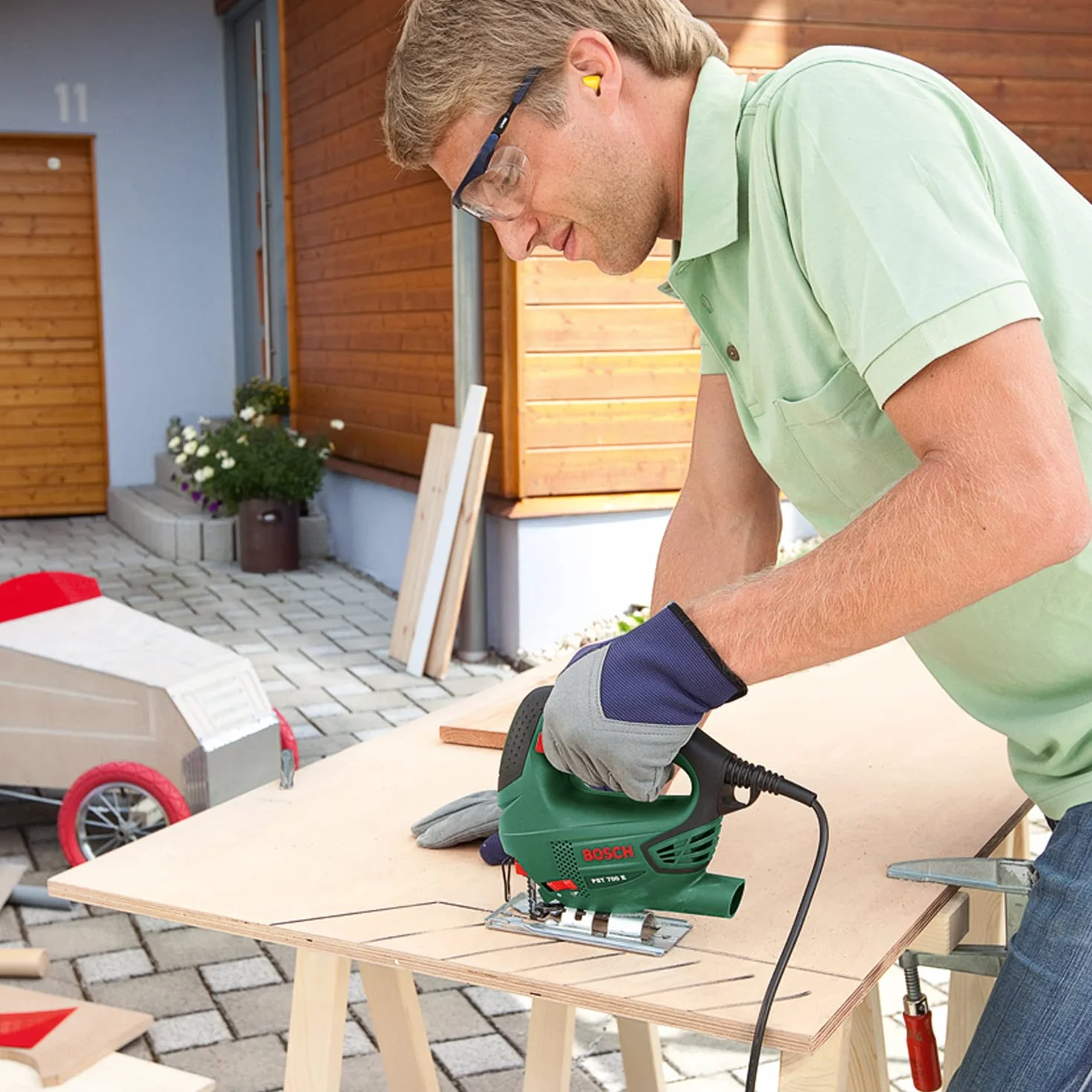 Bosch PST 700 E wyrzynarka (500 W, w walizce)