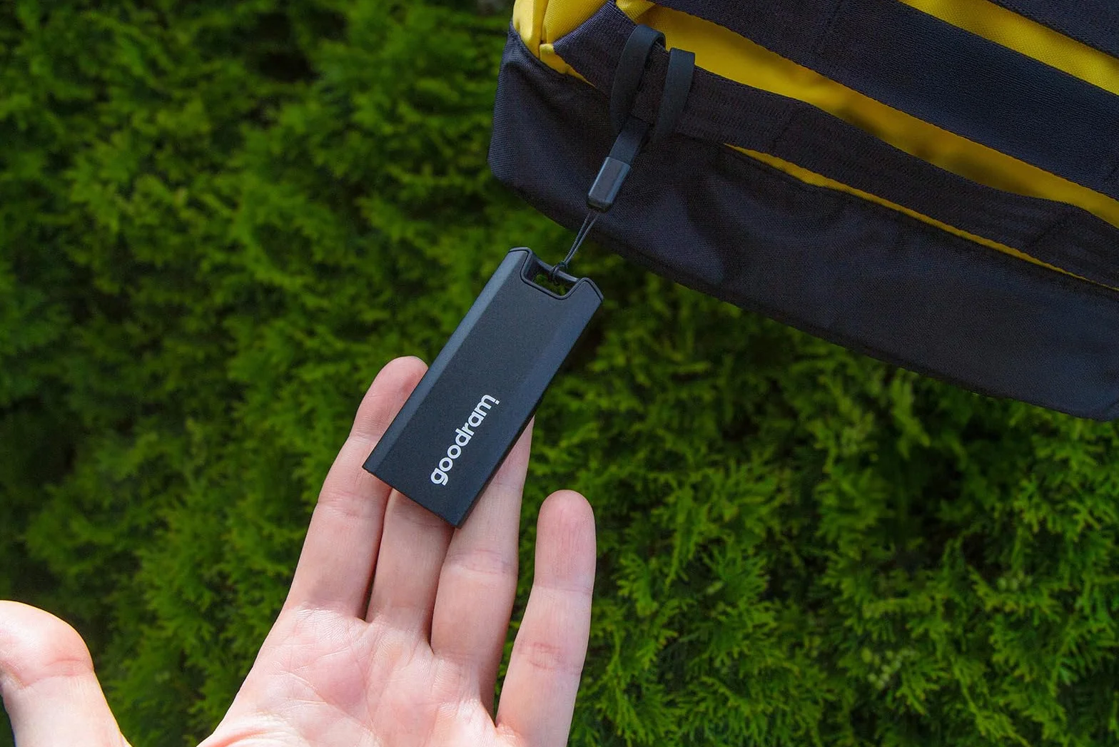 GoodRam Move Ridge Black Zewnętrzny dysk SSD 512GB USB 3.2 Gen. 2 x2 Type-C 2000 MB/s Odczytu 1500 MB/s Zapisu Metalowa Obudowa