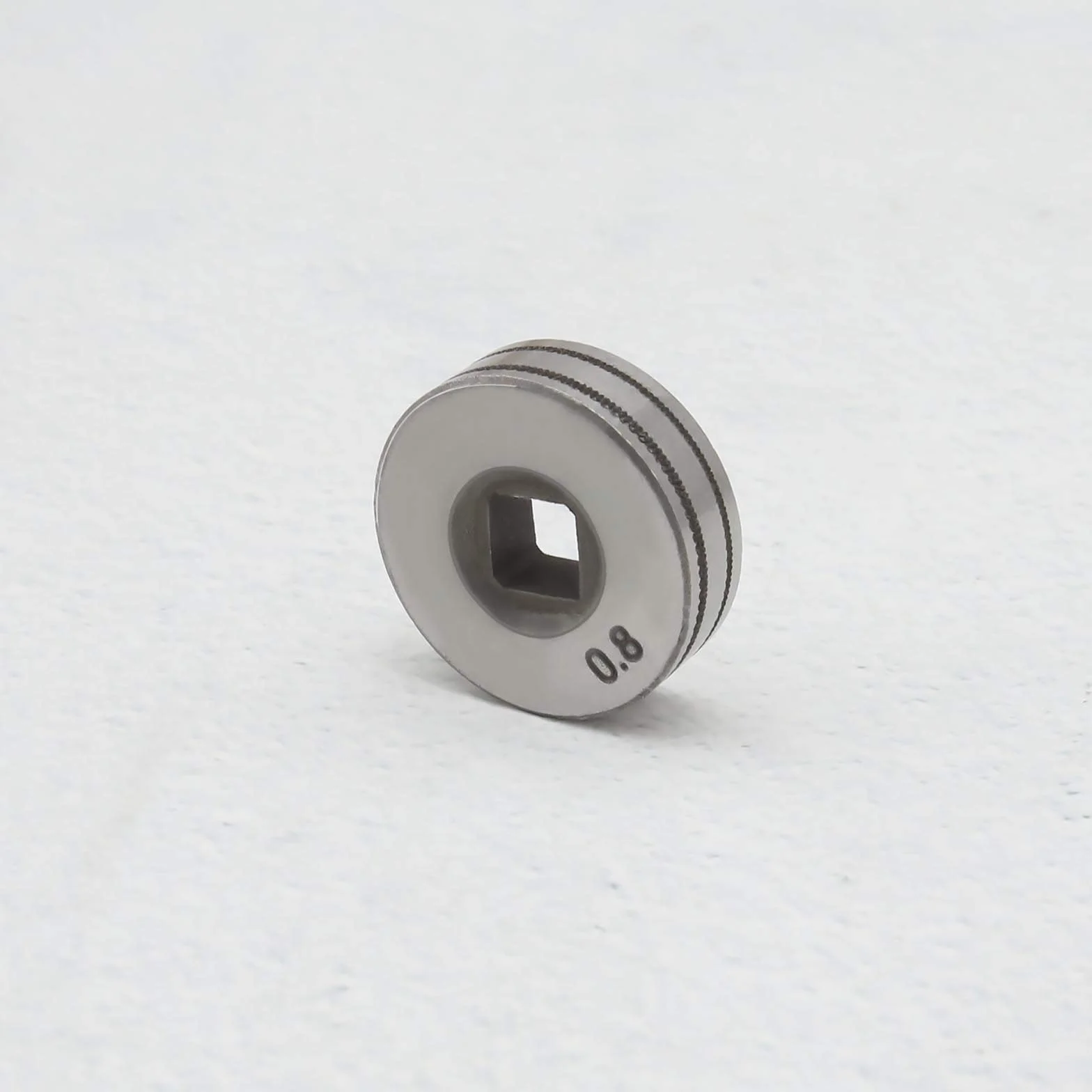 2 szt. 0,6/0,8 mm Rolki napędowe podajnika drutu Rolki kółka radełkowane rowki 25 mm średnicy pasujące do SSJ16 Podajnik drutu MIG MAG części sprzętu spawaczy