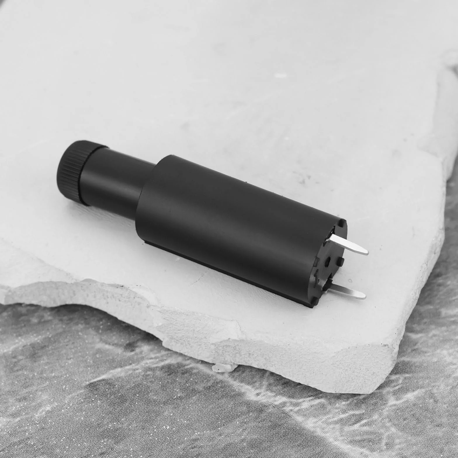 3 x uchwyt bezpiecznika pionowy zamknięty z zaślepką 5 mm x 20 mm 250 V 10 A do płyt zasilających różnych małych urządzeń elektrycznych