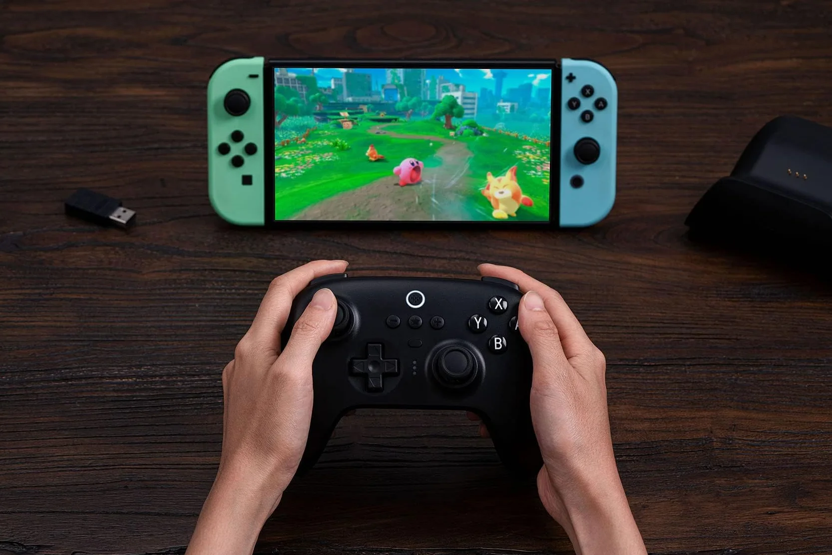 8Bitdo Ultimate Bluetooth i Kontroler 2.4g Ze Stacją ładującą Godziny Gry 22, Bezprzewodowy Kontroler Przełączników Kontroler Gier Kabel USB Gamepad do Przełącznika i Systemu Windows (Czarny)