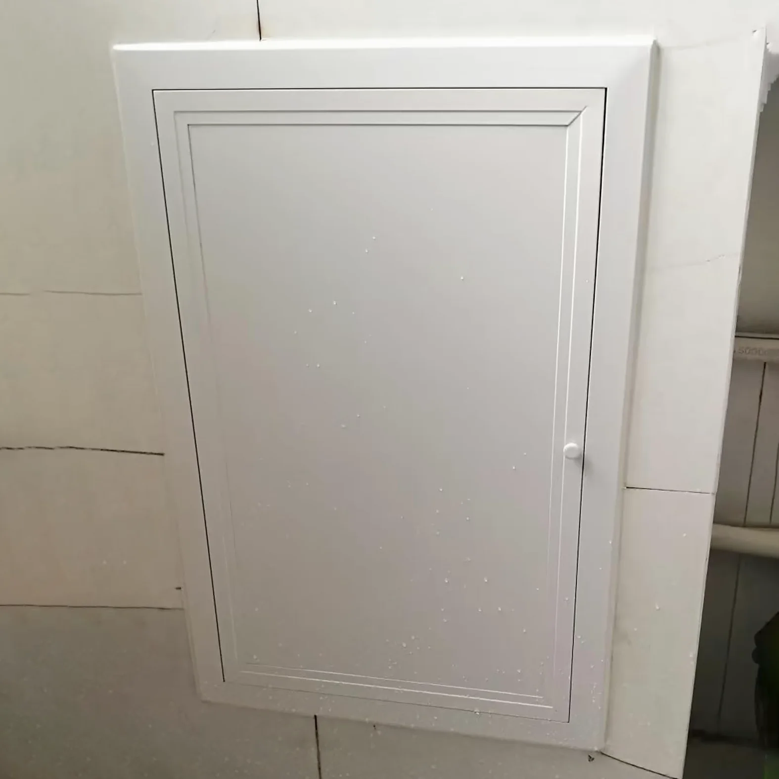 Drzwi wejściowe do zabudowy 14 x 12 cali drzwi serwisowe z uchwytem na ścianę na poddaszu panel do systemów kanałów ctl i łatwa instalacja
