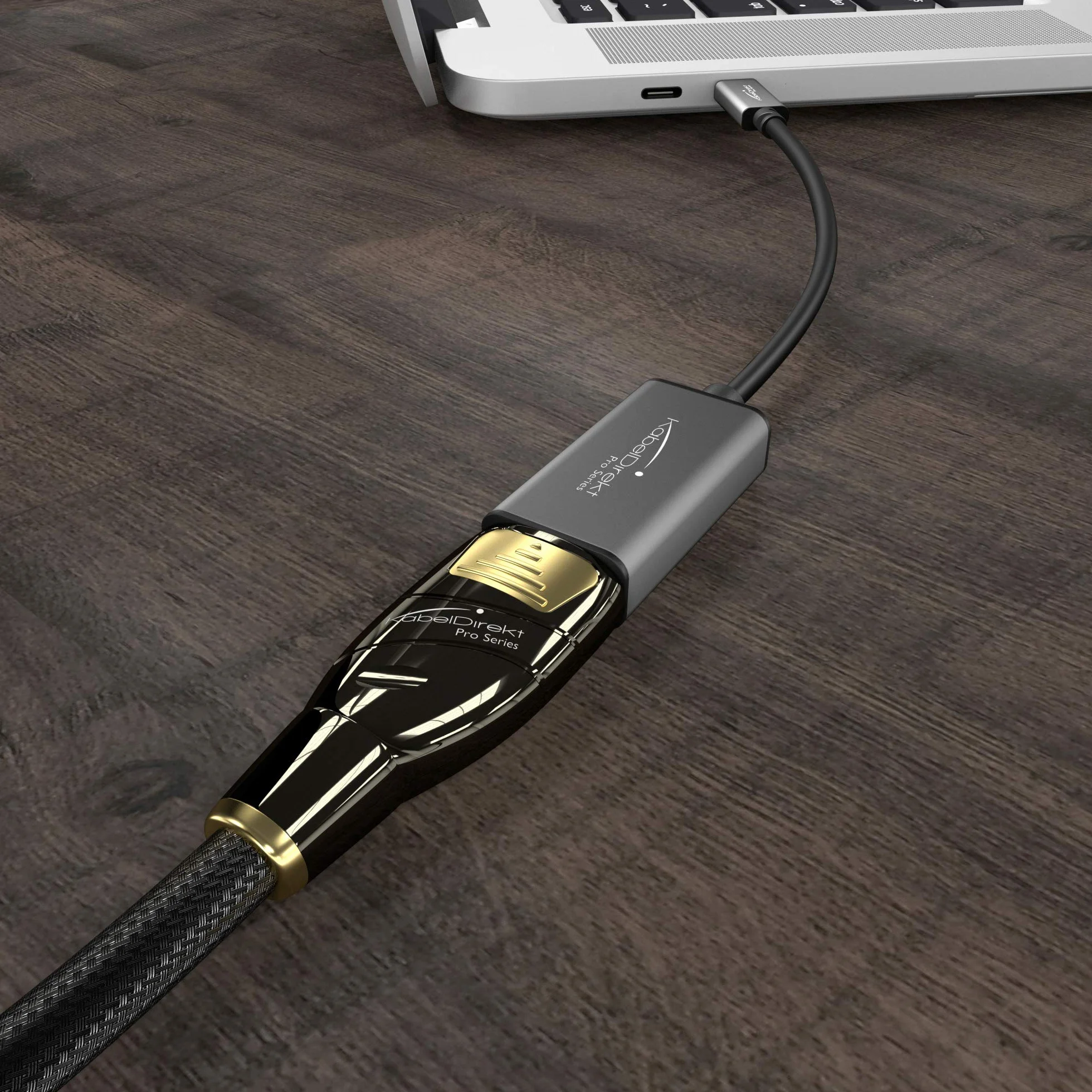 KabelDirekt – Adapter USB C do DisplayPort DP – 0,15m (4K/60Hz, USB C 3.1 i złącze Thunderbolt 3, produkt przeznaczony do MacBooków Pro 2016/2017, MacBooka 12”)