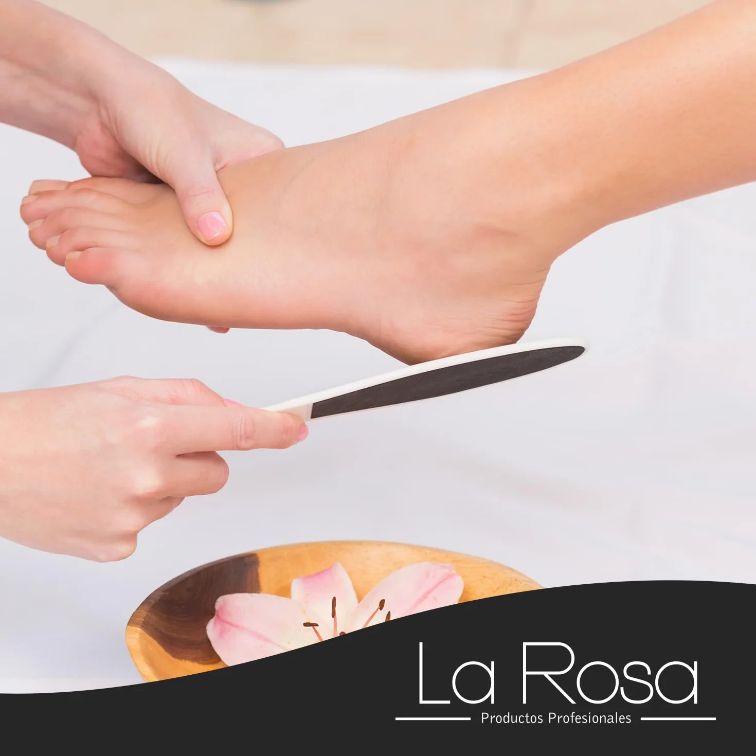 LaRosa PUMICE SPA 2 w 1 szczotka do pielęgnacji stóp – czerwona z różowym pumeksem