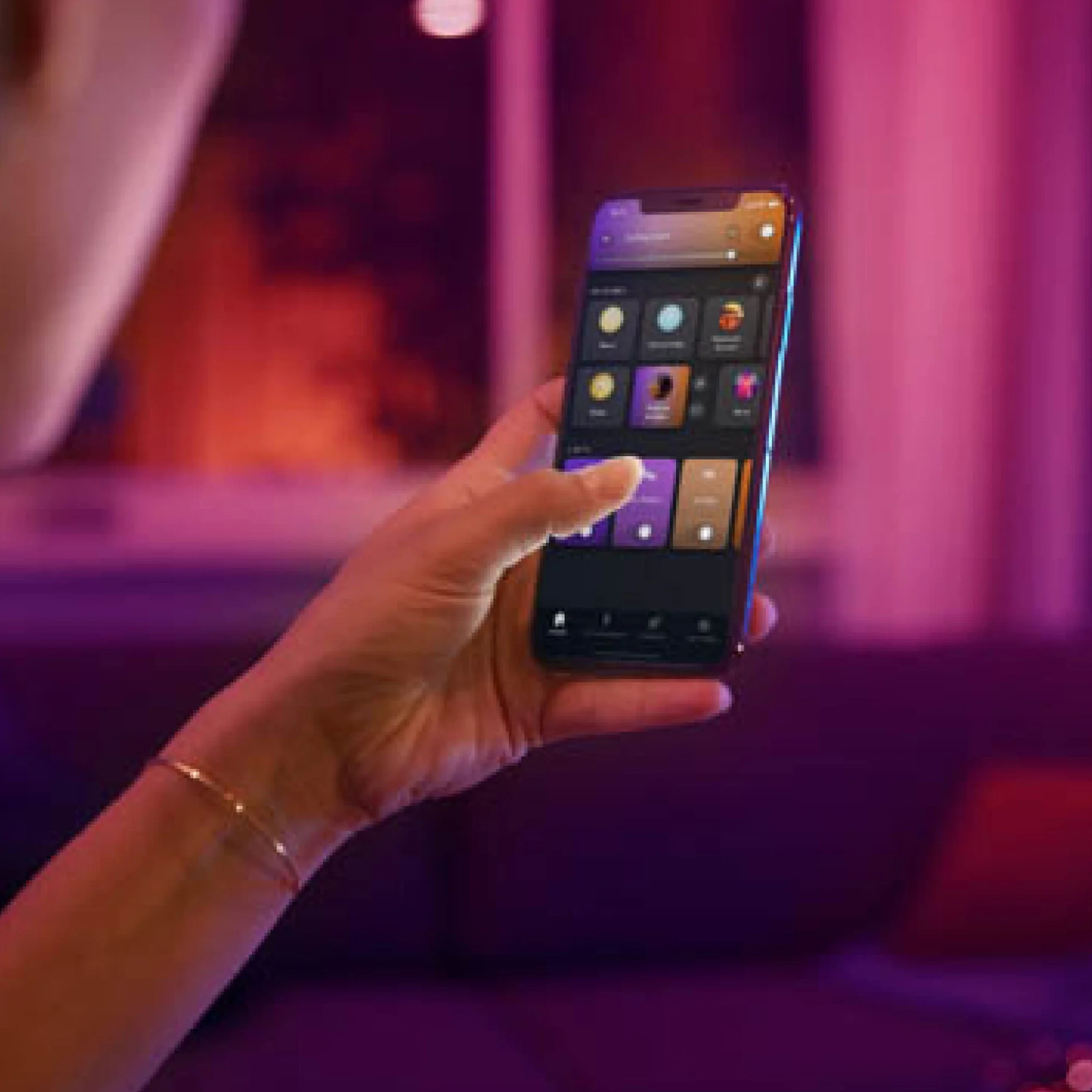 Philips Hue Bloom White and Color Ambiance Lampa Stołowa LED Czarna 16 Mln Kolorów Ściemnialna Sterowanie Aplikacją