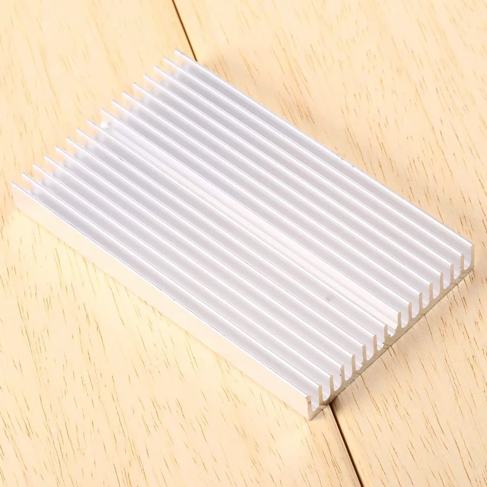 Aluminiowy radiator chłodzący 100x60x10 mm do komputera IC LED