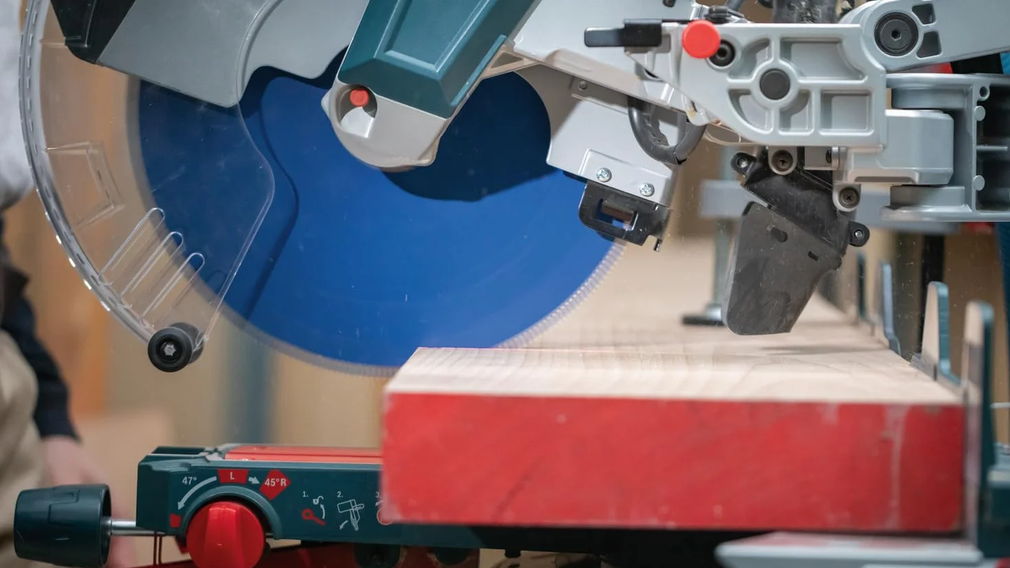 Bosch 1x Tarcza pilarska EXPERT Wood do przewodowych ukośnic (do Miękkie drewno, Ø mm, Professional Akcesoria Przewodowa ukośnica tarczowa)