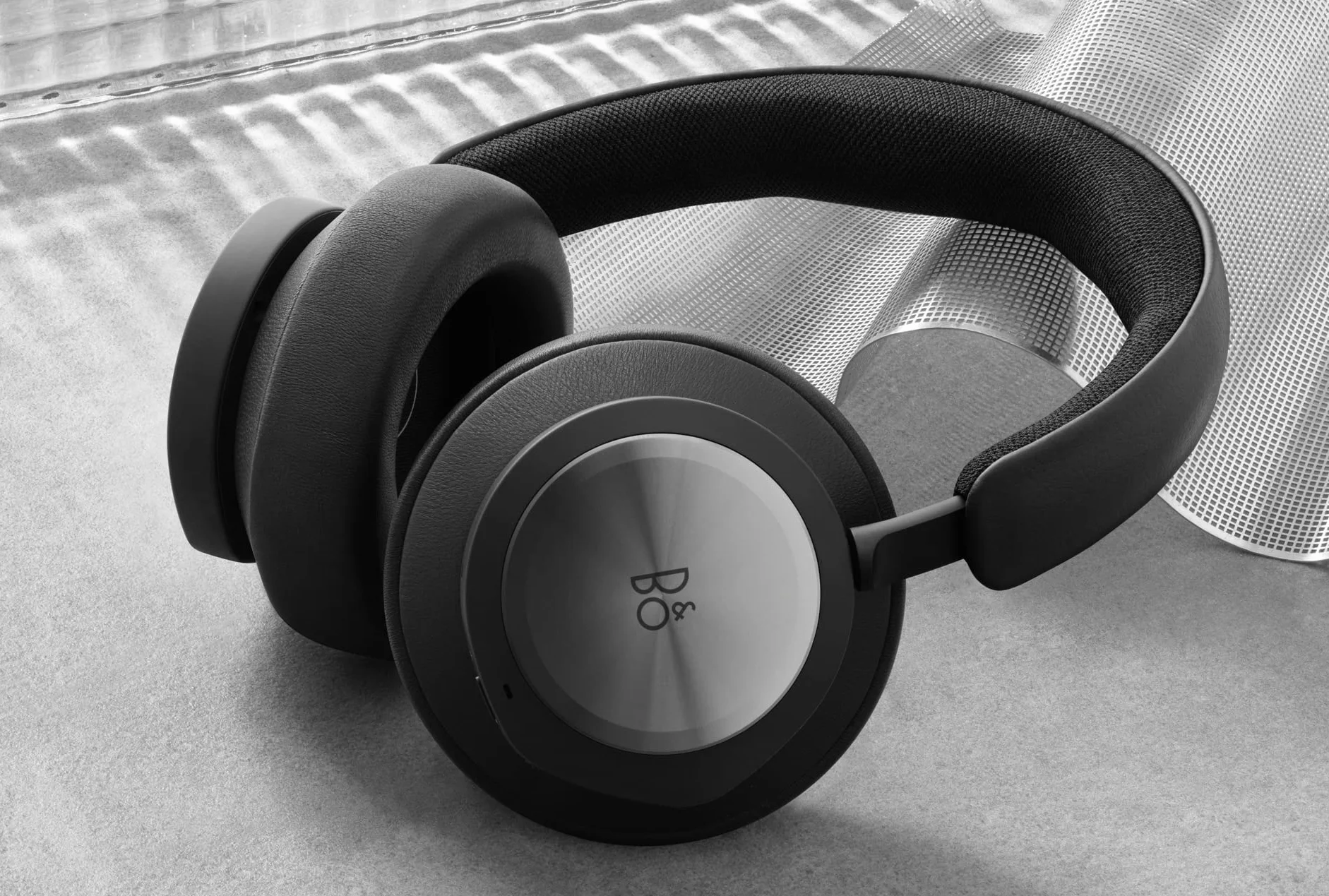 Bang & Olufsen Beoplay Portal – Wygodne bezprzewodowe słuchawki do gier z redukcją szumów na Xbox Series X|S, Xbox One, Black Anthracite