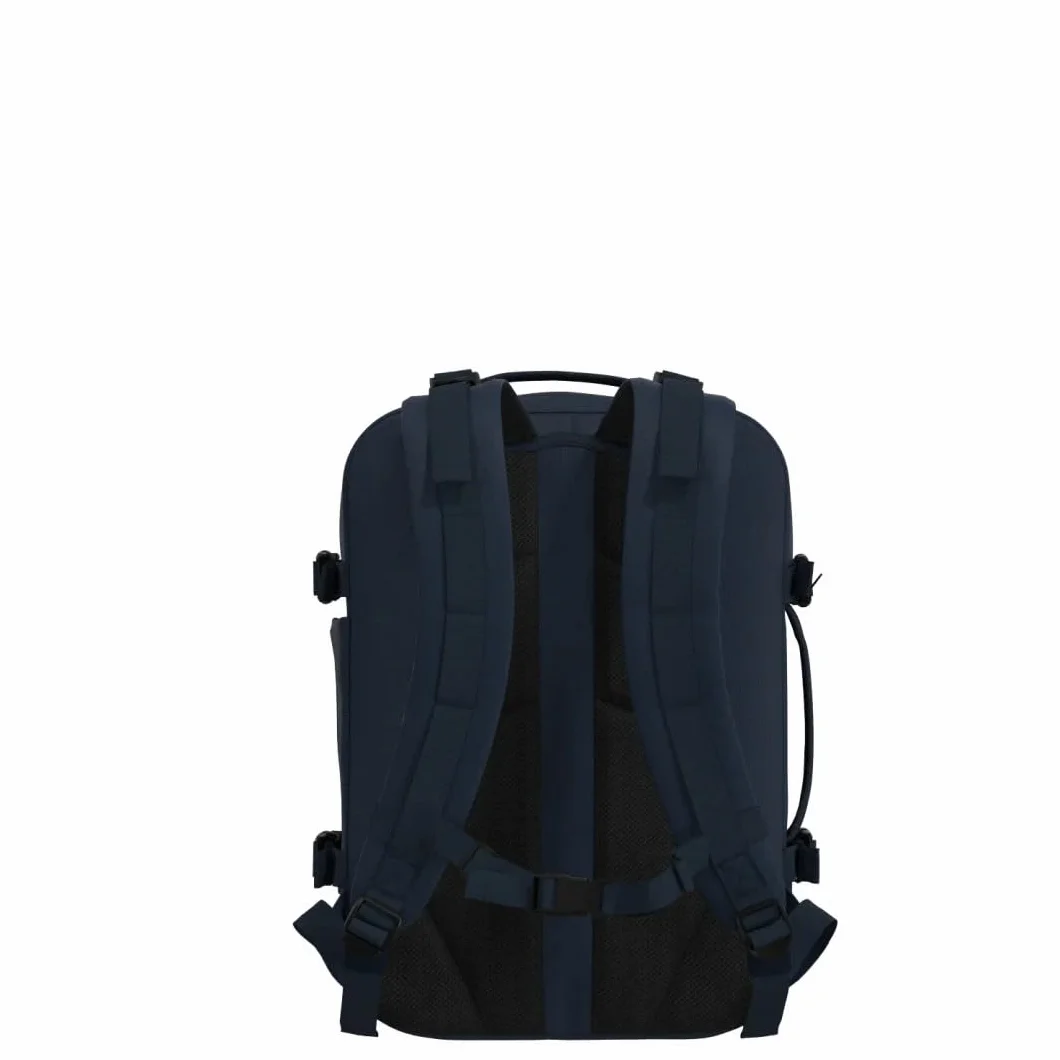 CABINZERO Military 28L Ultra Light Cabin Bag z Luggage Tracker Navy