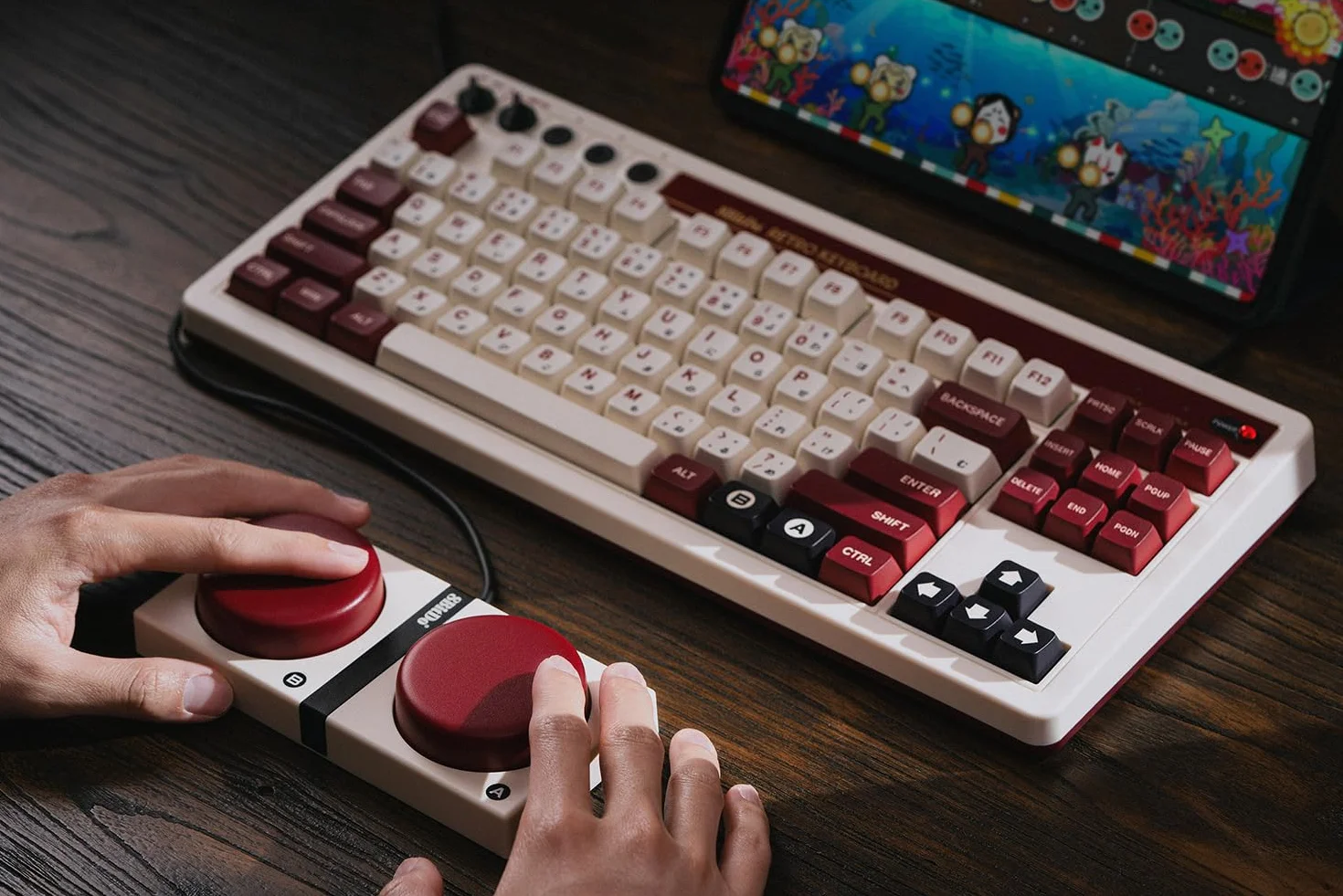 8BitDo Retro Mechanical Keyboard Fami Edition