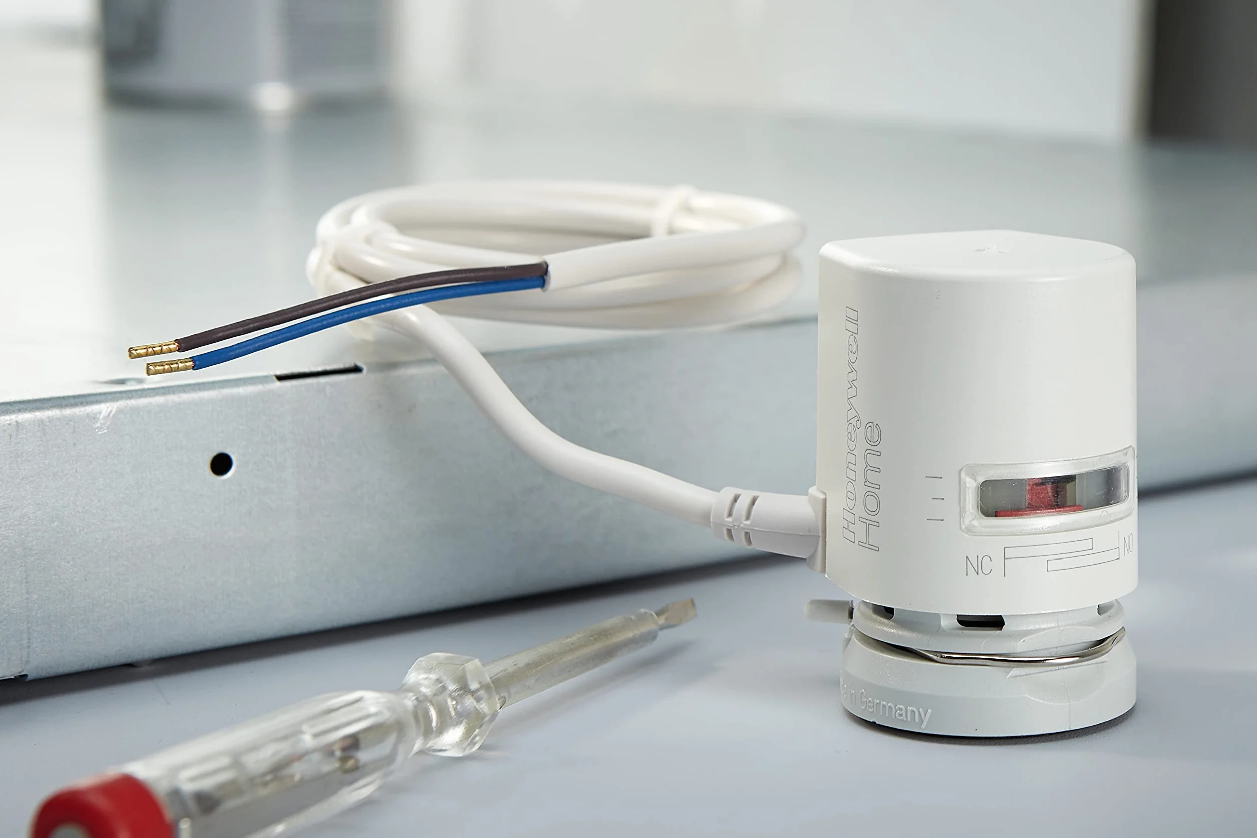 Honeywell Home MT4-230-NC Napęd Termiczny, Zamknięty,
