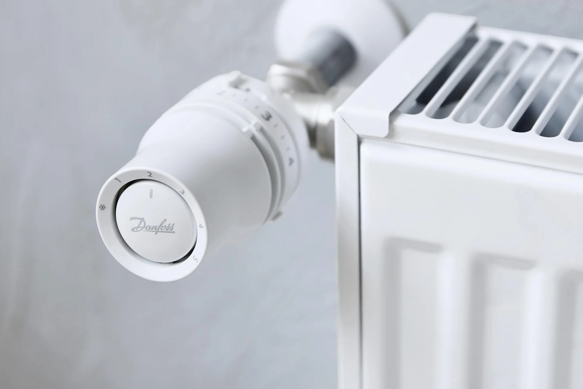 Danfoss Redia RA Click, termostatyczny zawór chłodnicy z mieszkiem termostatycznym wypełnionym cieczą i wbudowanym czujnikiem