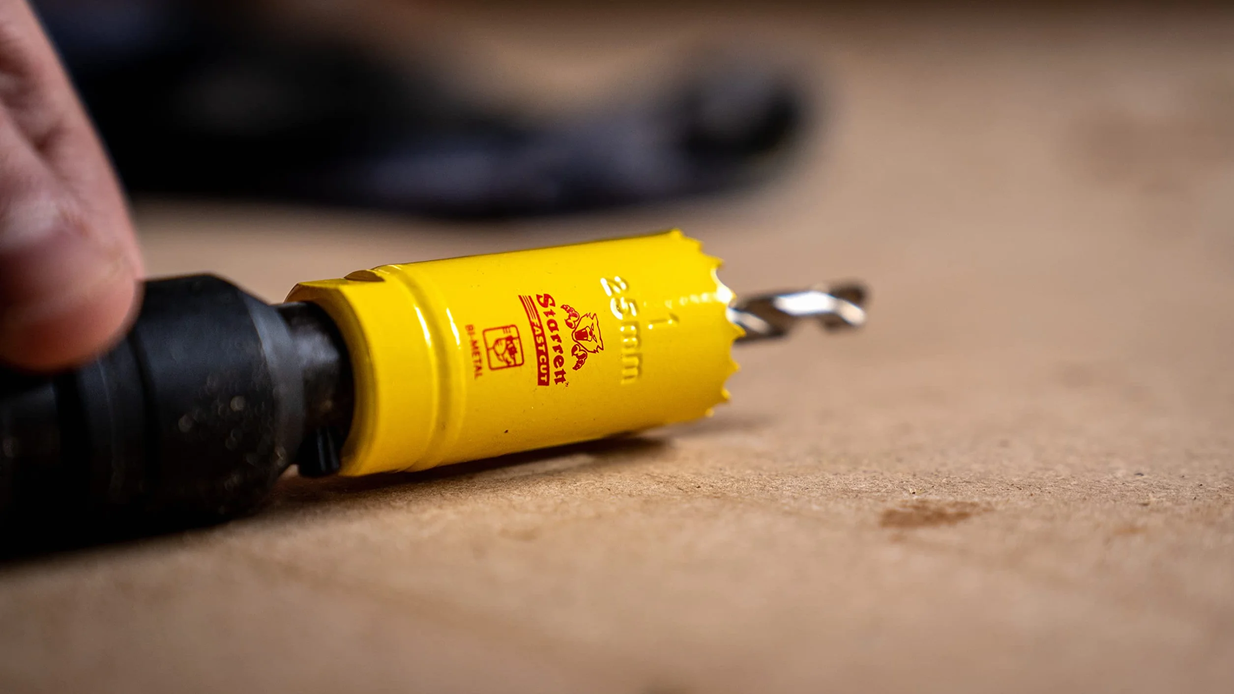 Starrett Bi-metalowy zestaw do otwornic - 7-częściowy KFC07021 szybki zestaw do cięcia hydraulicznego z zestawem altan, kompatybilny z Bosch Dewalt Hitachi Festool Milwaukee