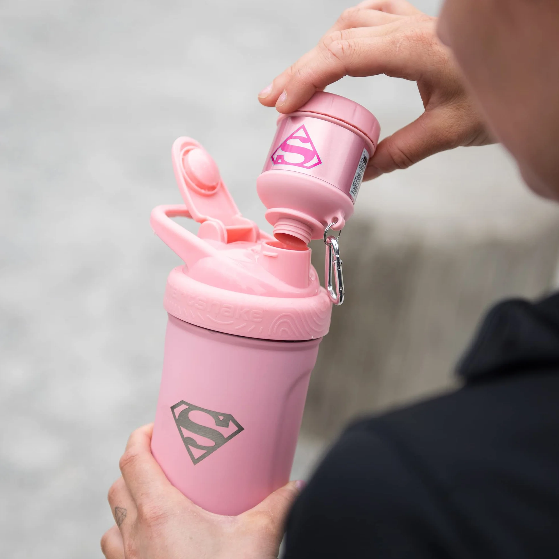 SmartShake Whey2Go Funnel - DC Comics, Supergirl - 110 ml.