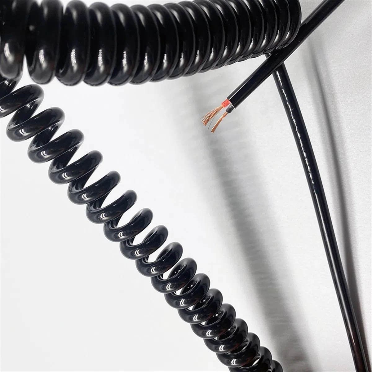 Zwinięty przewód spiralny, 2 żyły Teleskopowy Przewód Teleskopowy 1,5 mm Kwadratowy Rozciągliwy 1-12 metrów Czarny Kabel Spiralny Przedłużenie Sprężyny Czystej Miedzi (Rozciągliwy 12 metrów)