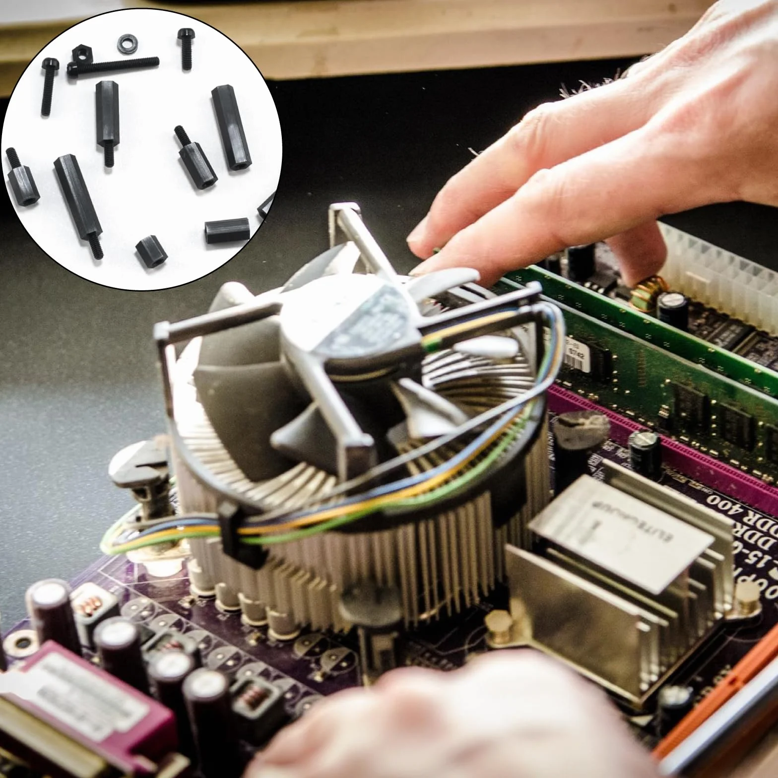 Zestaw 350 sztuk śrub M2,5, dystansowe płyty głównej, zestaw śrub z tworzywa sztucznego i nakrętek, męskie żeńskie dystansowe płytek PCB tuleje dystansowe, zestaw śrub nylonowych i nakrętek (czarne)