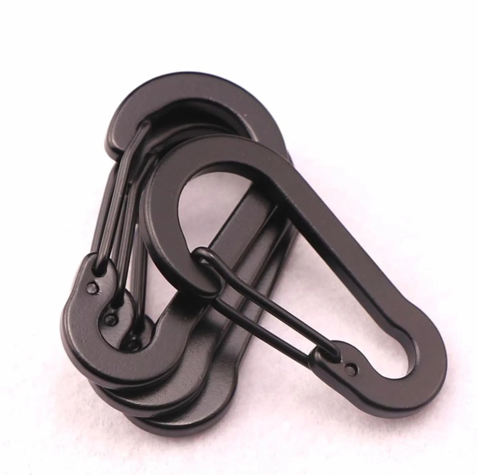 ORTAVA 10 sztuk karabińczyków 5 cm, mini karabińczyki czarne aluminiowe z klipem D, małe karabińczyki do kluczy na kemping, podróże, wędrówki, wędkarstwo, plecak, pasek.
