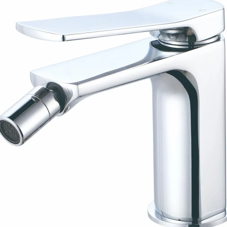 IMPALLI Bidet Łazienka bateria z dźwignią bateria Bidet z wyskakującą wtyczką 1 '' 1/4 i elastyczna bateria do bidetu wykończenie chromowana seria LM