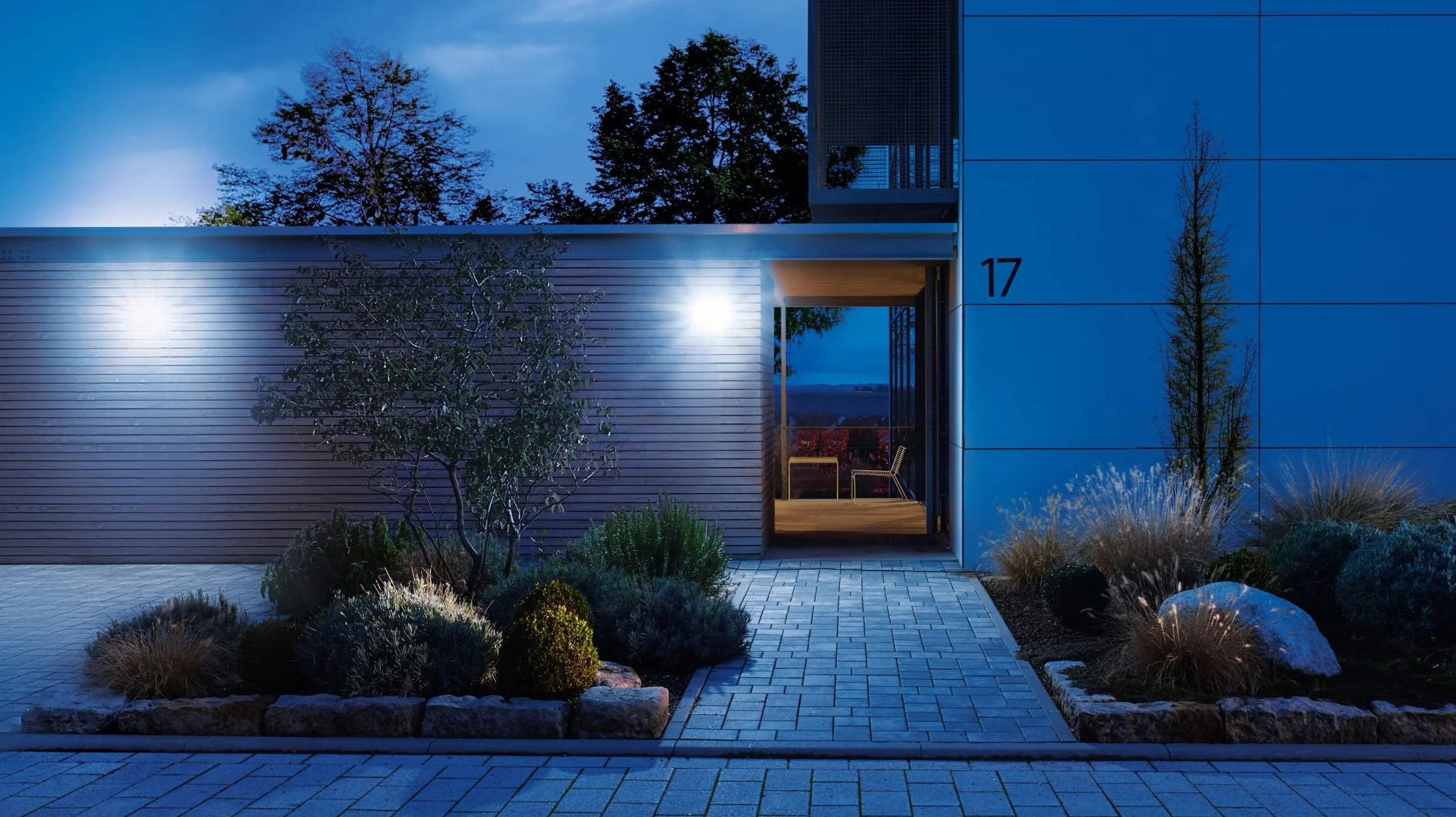 Steinel Reflektor LED XLED Home 2 XL S biały, 2124 lm, czujnik ruchu 180°, 19,3 W, w pełni uchylny, reflektor LED, 3000 K